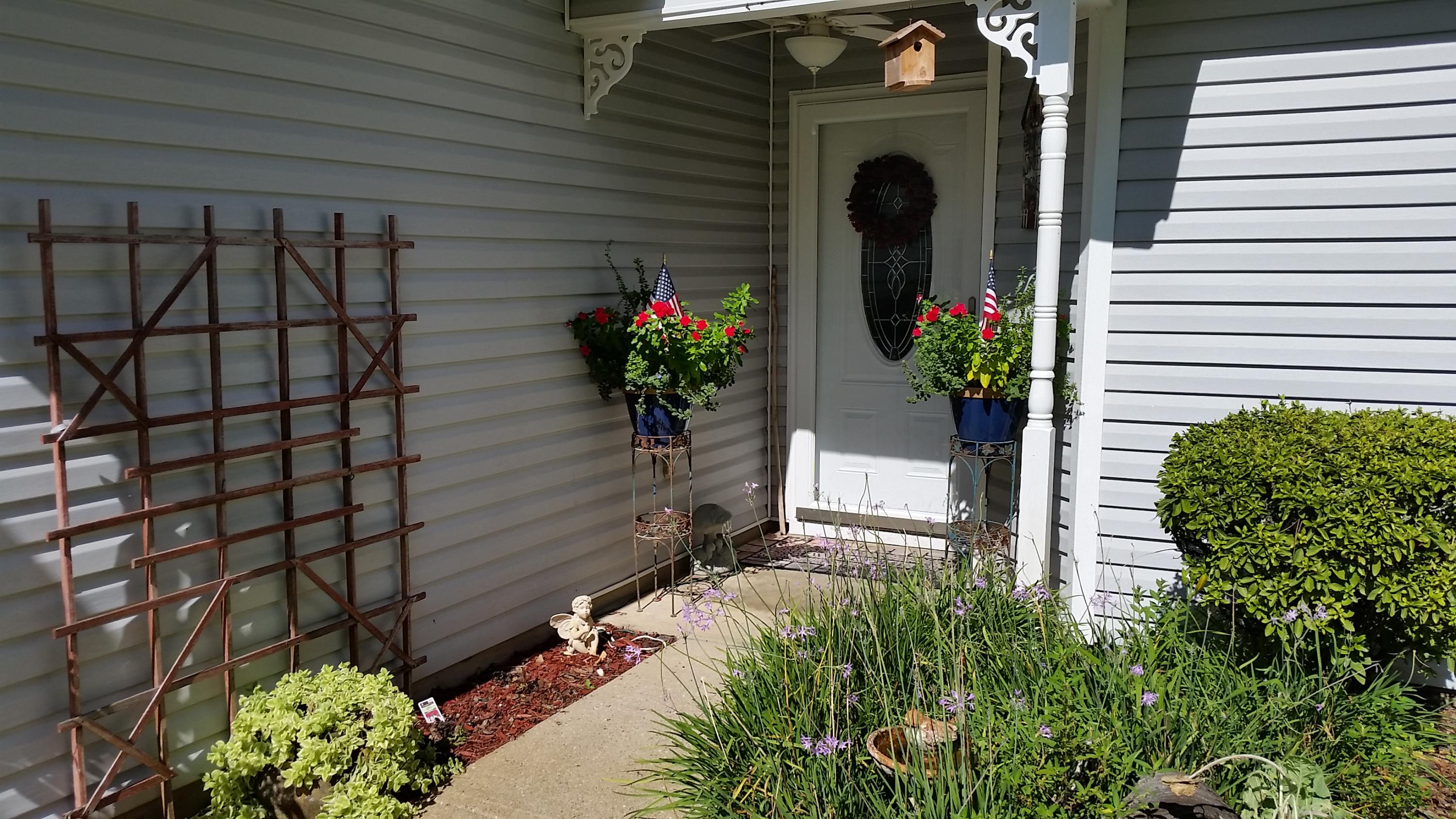 EMERALD GARDENS NORTH 1ST ADDN - Residential