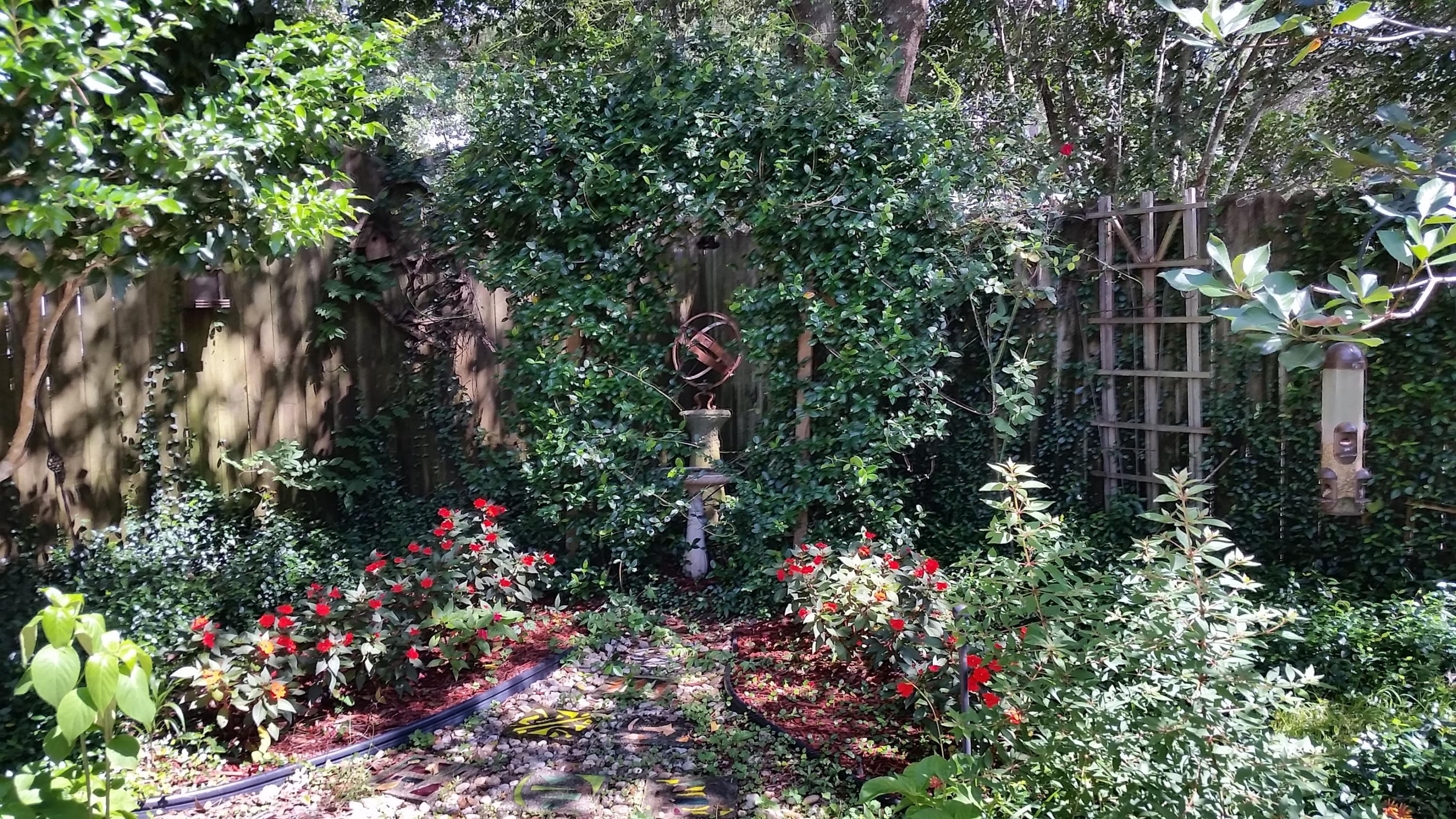 EMERALD GARDENS NORTH 1ST ADDN - Residential