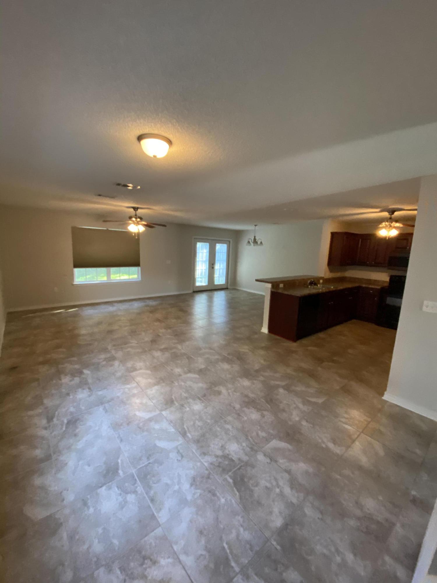 STILLWELL ESTATES - Residential