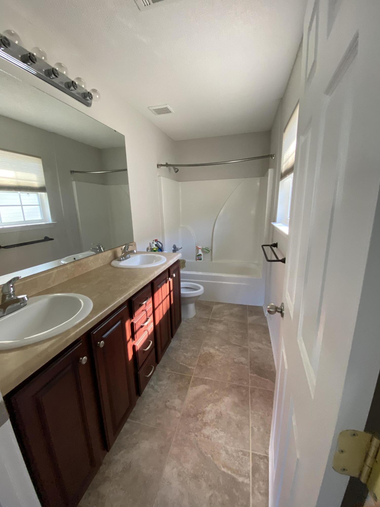 STILLWELL ESTATES - Residential