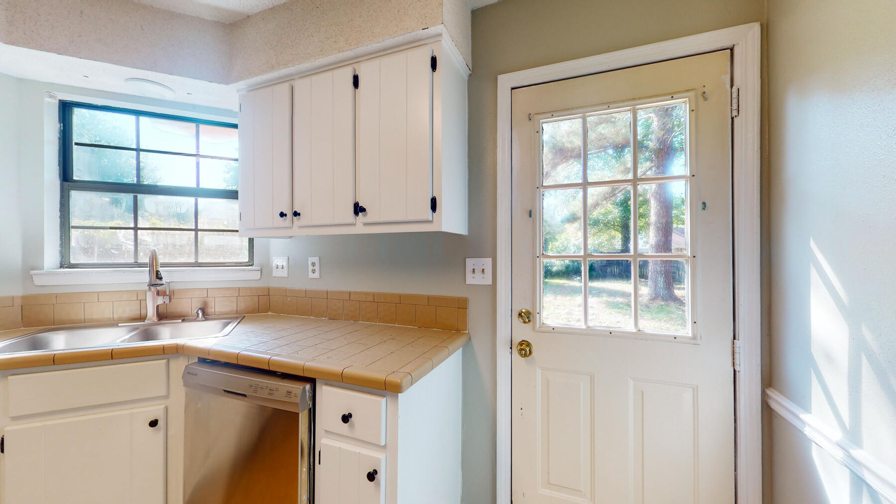 COUNTRYVIEW ESTATES 1ST ADDN - Residential