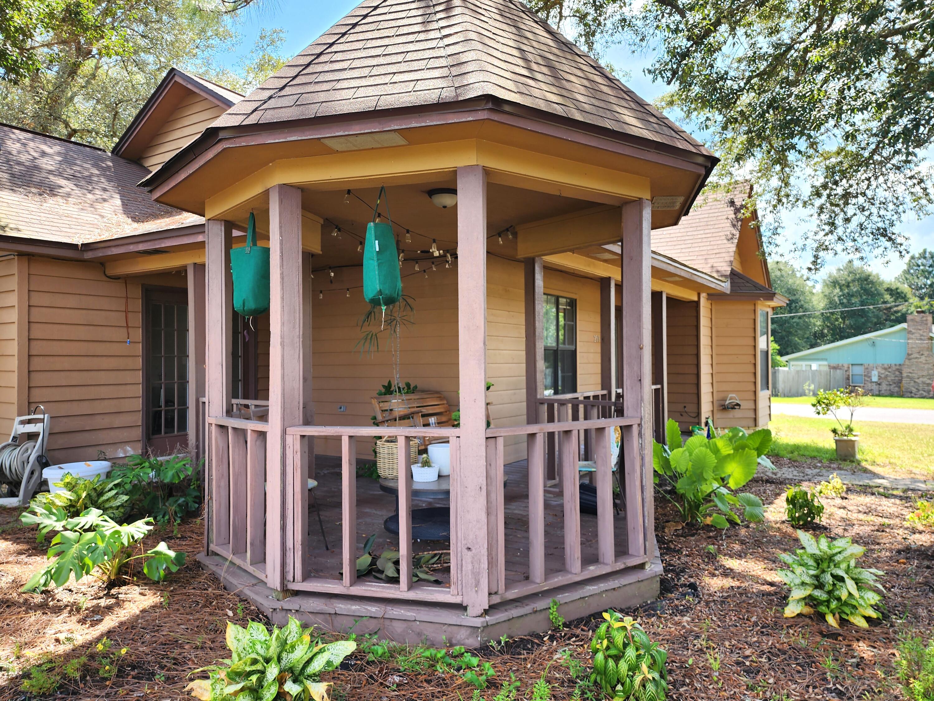 COUNTRYVIEW ESTATES 1ST ADDN - Residential