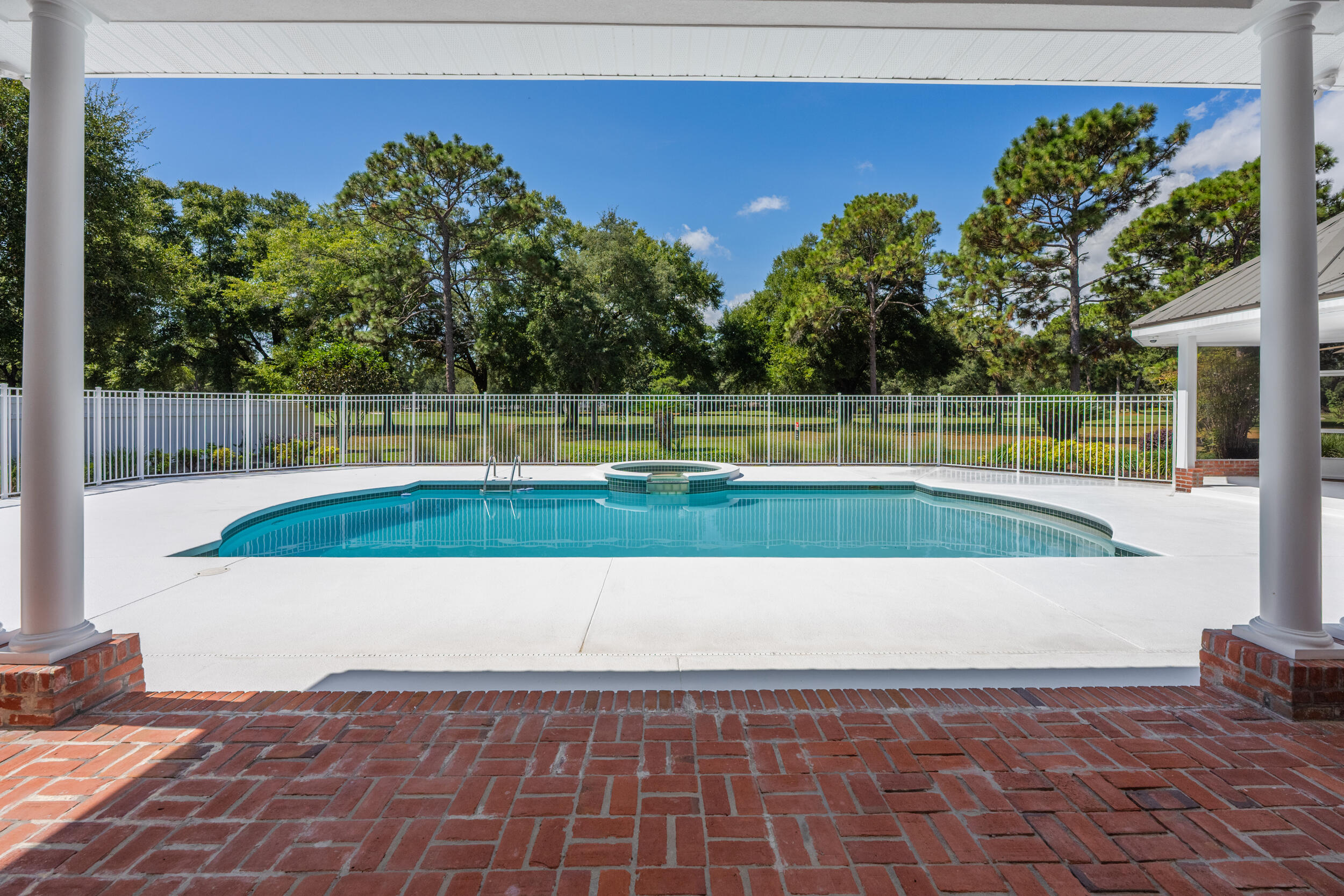 ROCKY BAYOU COUNTRY CLUB ESTATES 1 - Residential