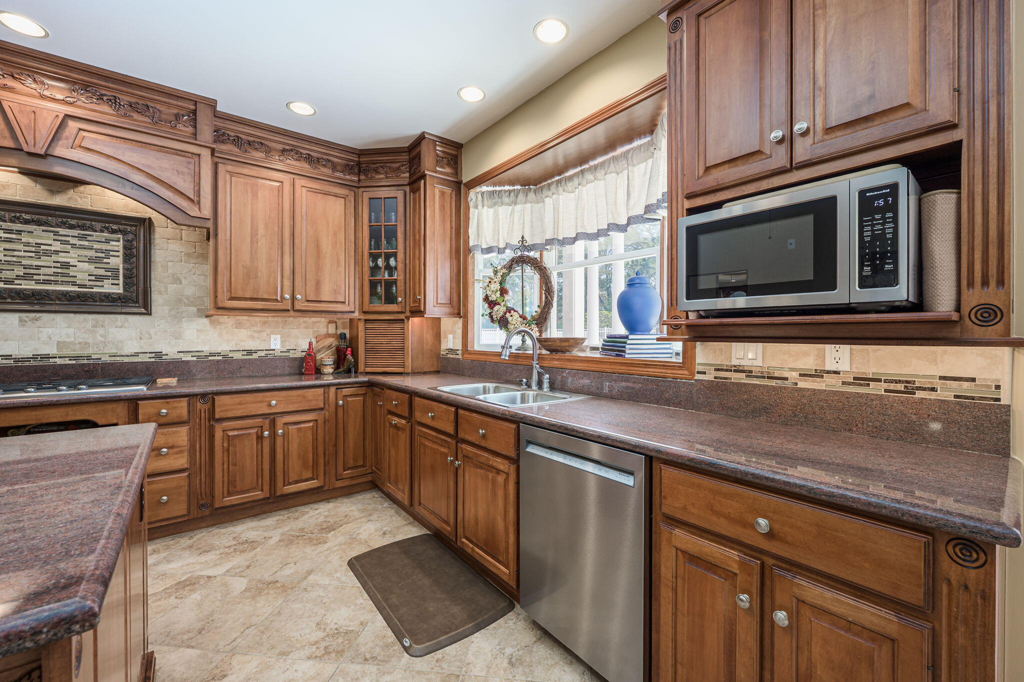 ROCKY BAYOU COUNTRY CLUB ESTATES 1 - Residential