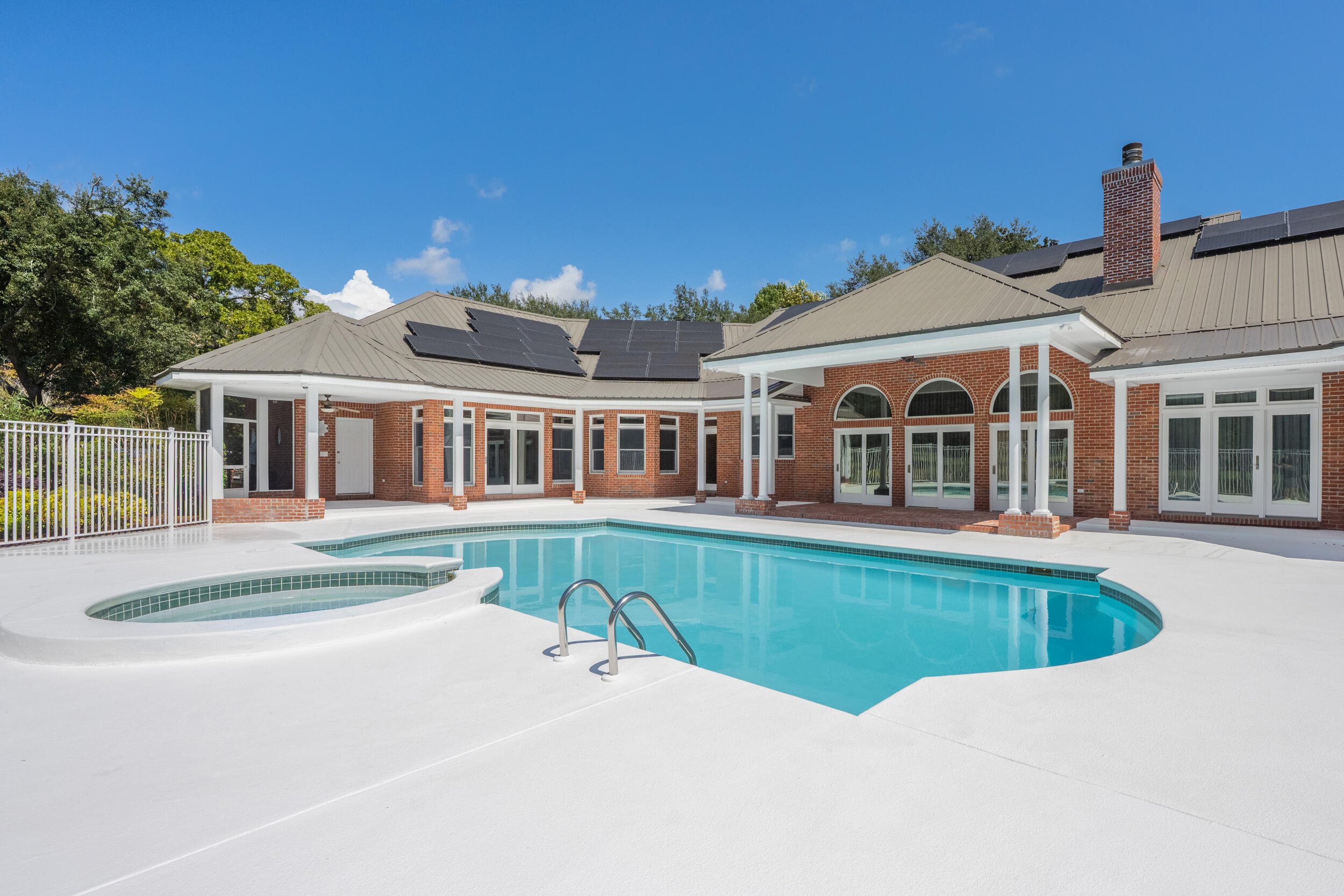 ROCKY BAYOU COUNTRY CLUB ESTATES 1 - Residential