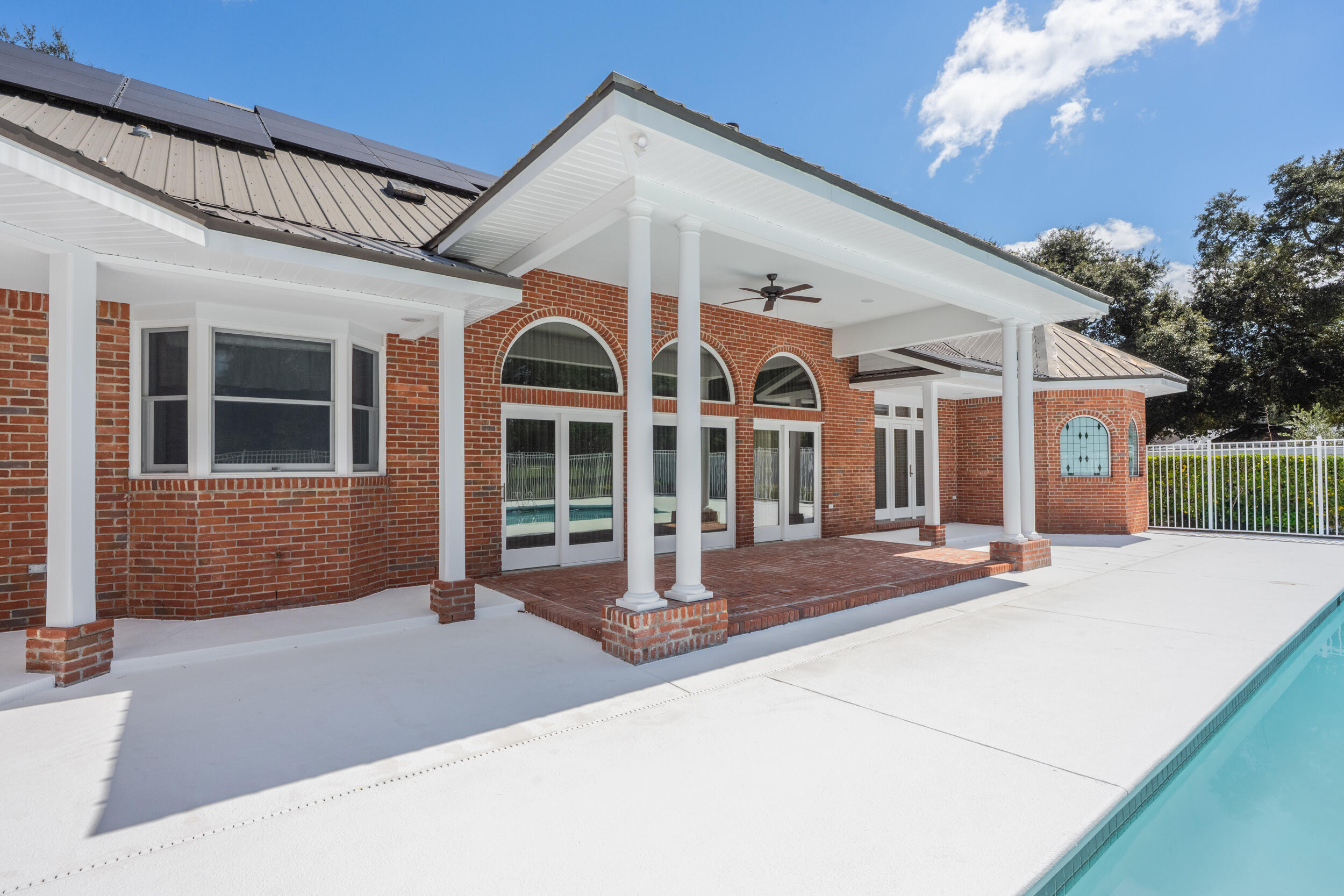 ROCKY BAYOU COUNTRY CLUB ESTATES 1 - Residential