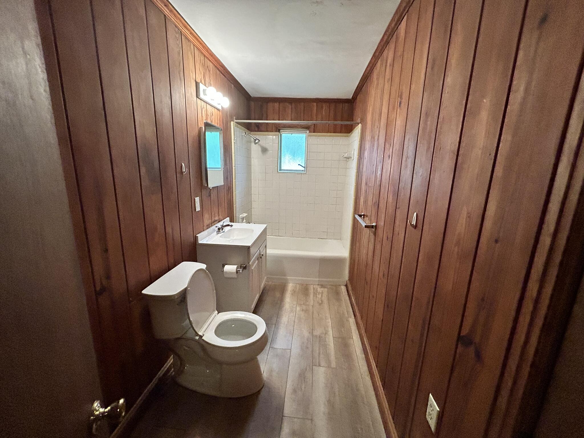 METES & BOUNDS - Residential Lease