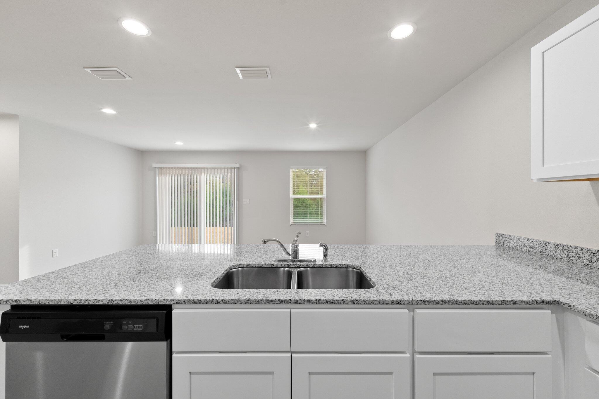 CROSS CREEK - Residential Lease