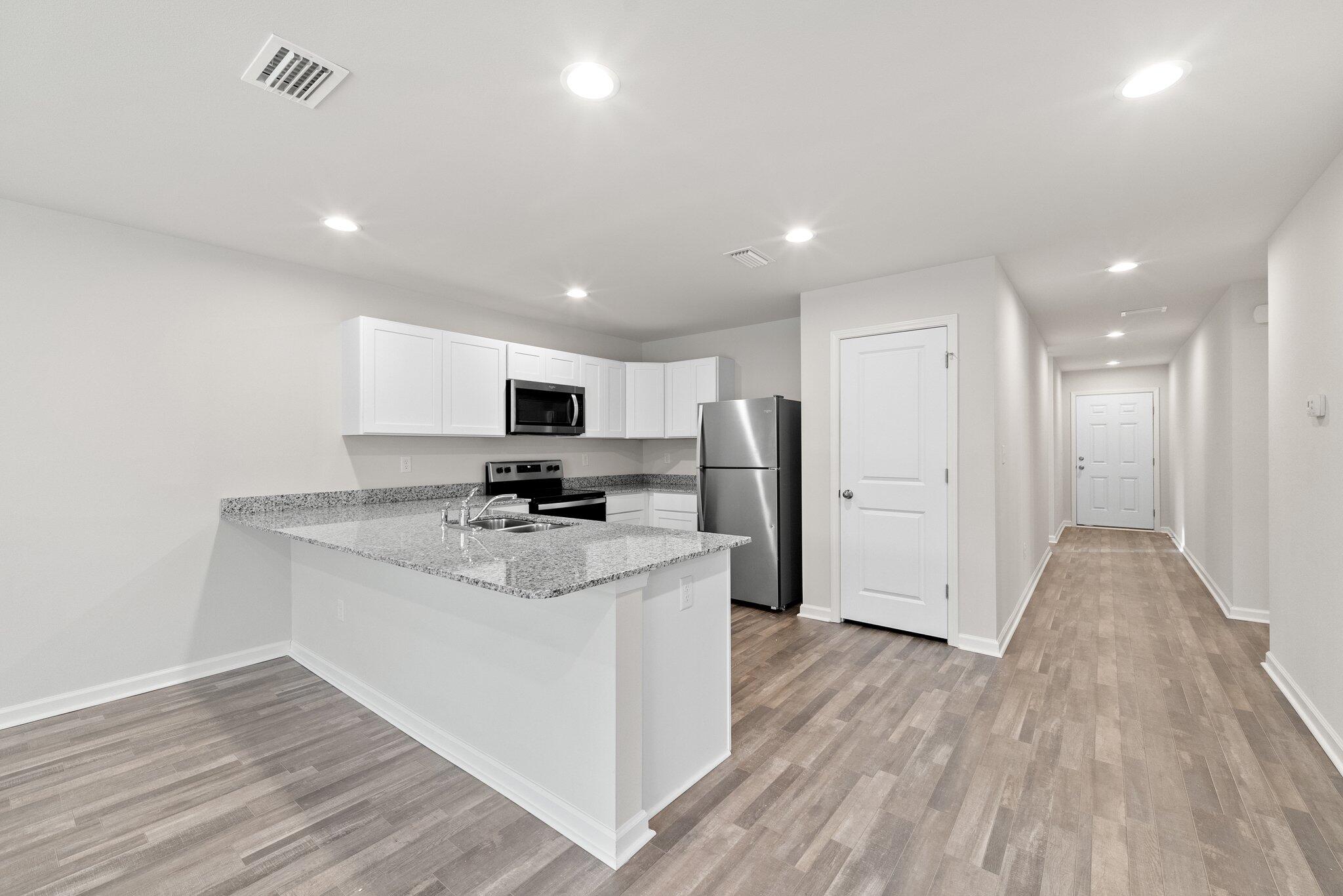 CROSS CREEK - Residential Lease