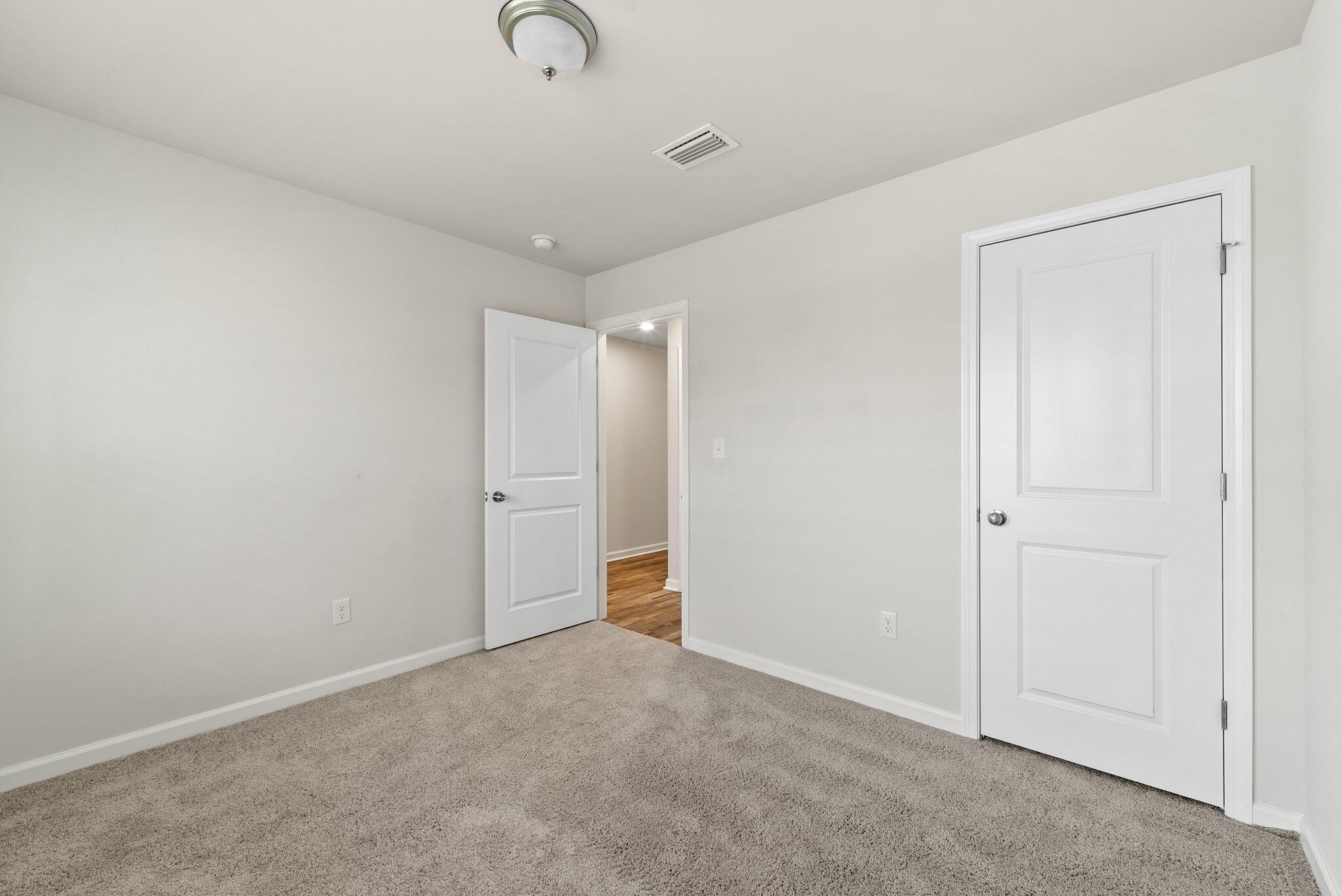 CROSS CREEK - Residential Lease