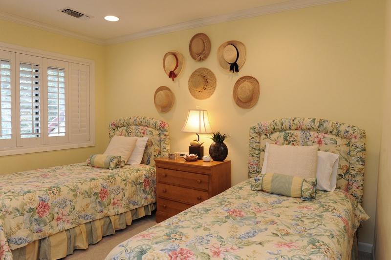 BEACHWALK VILLAS PH 06 - Residential