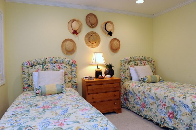 BEACHWALK VILLAS PH 06 - Residential