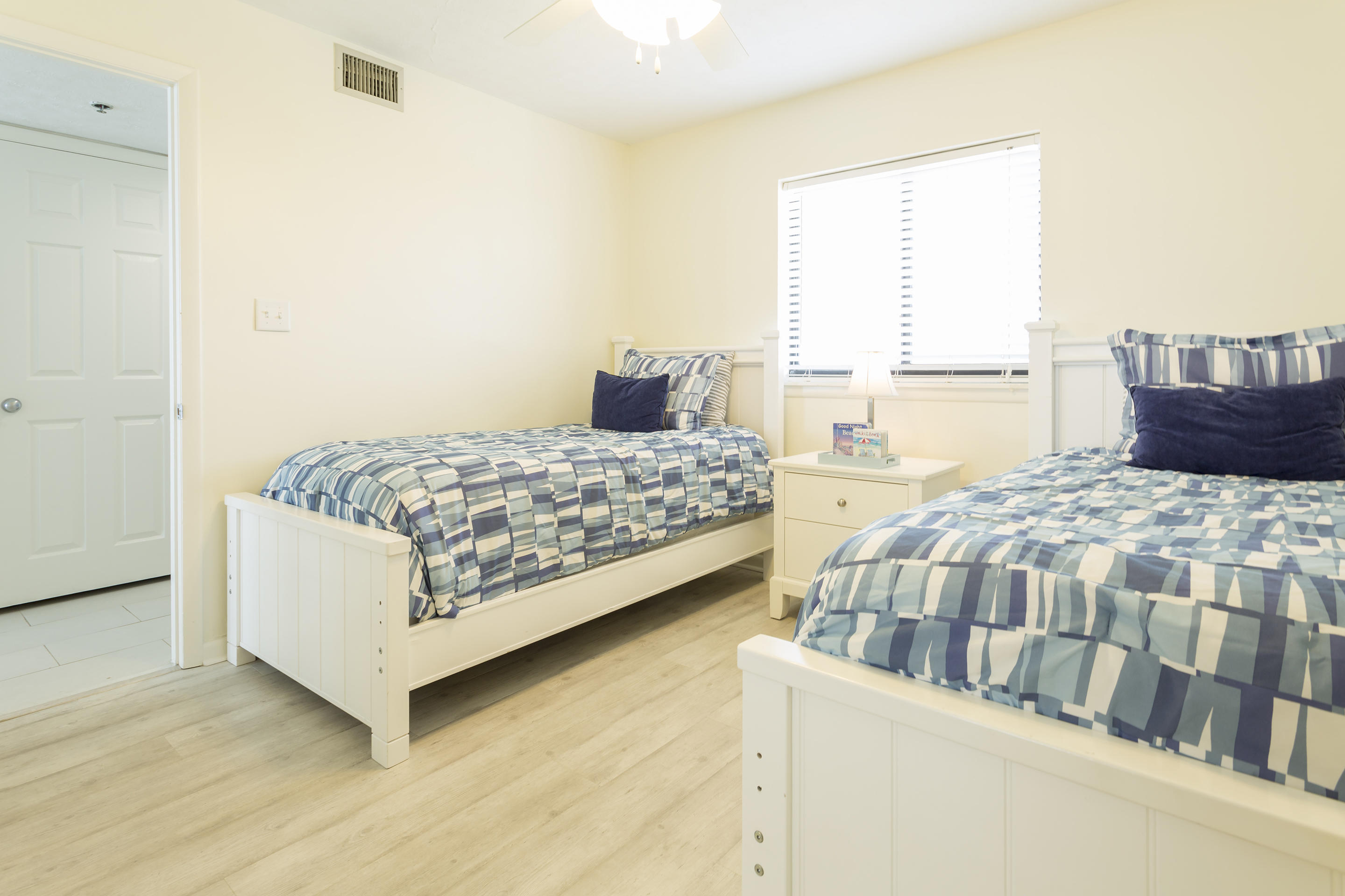 ONE SEAGROVE PLACE CONDO - Residential