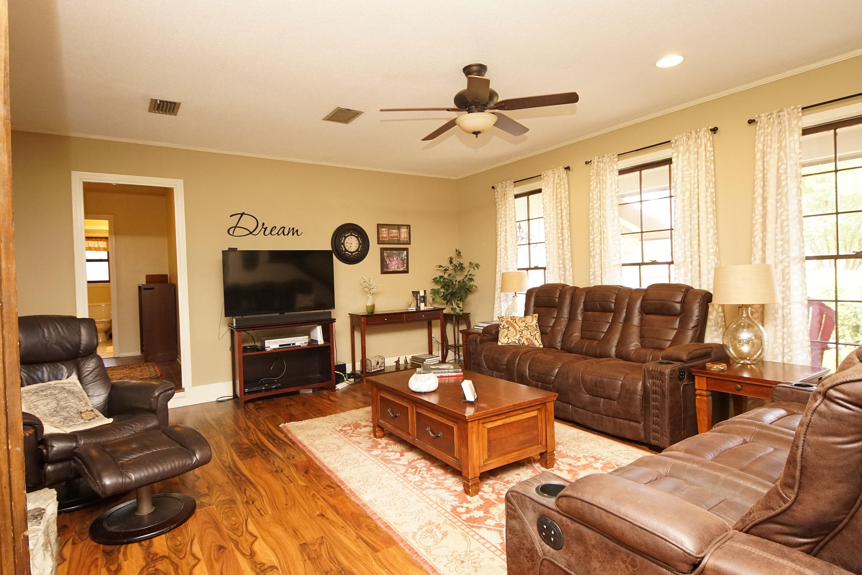 LAKE LORRAINE ESTATES - Residential