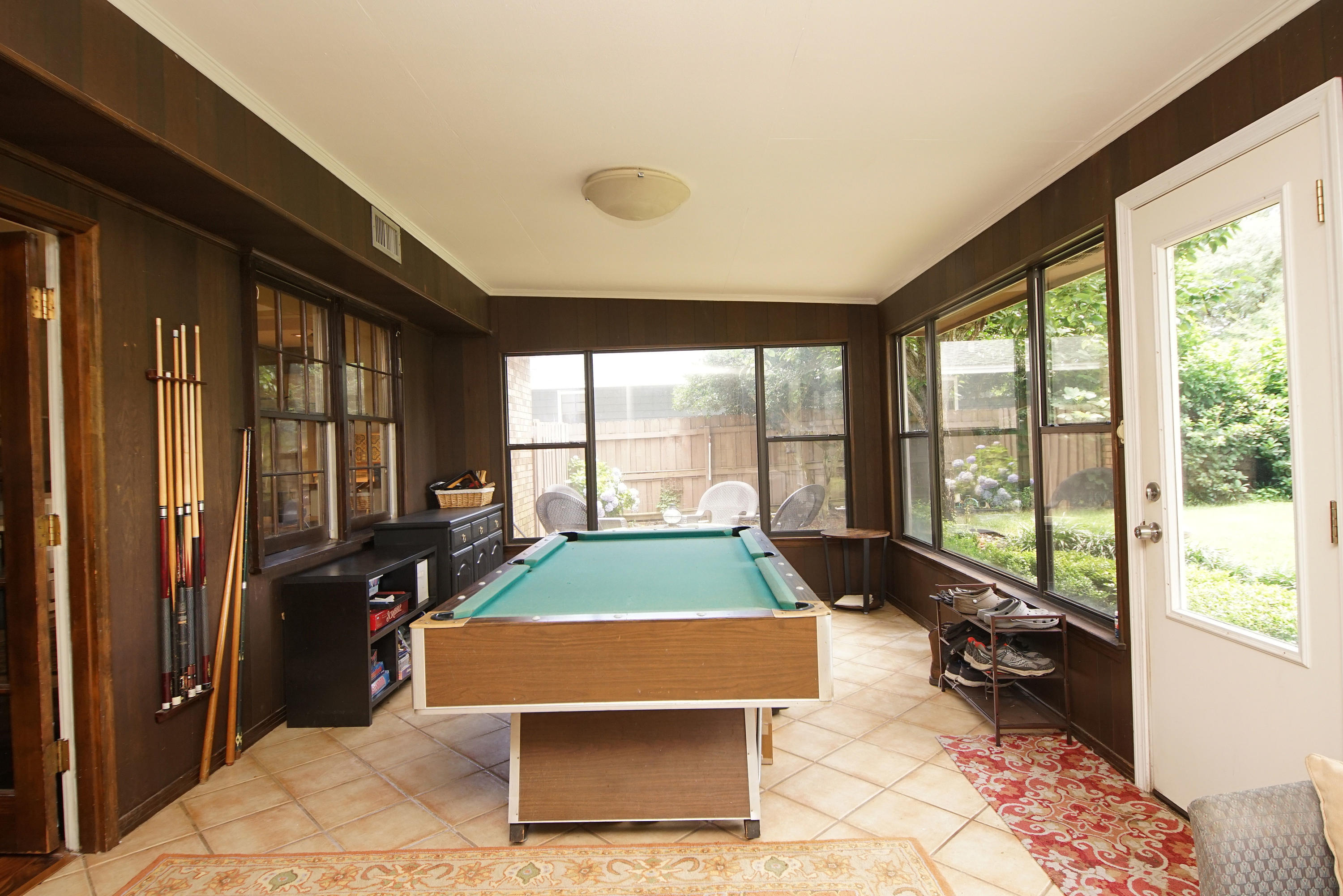 LAKE LORRAINE ESTATES - Residential