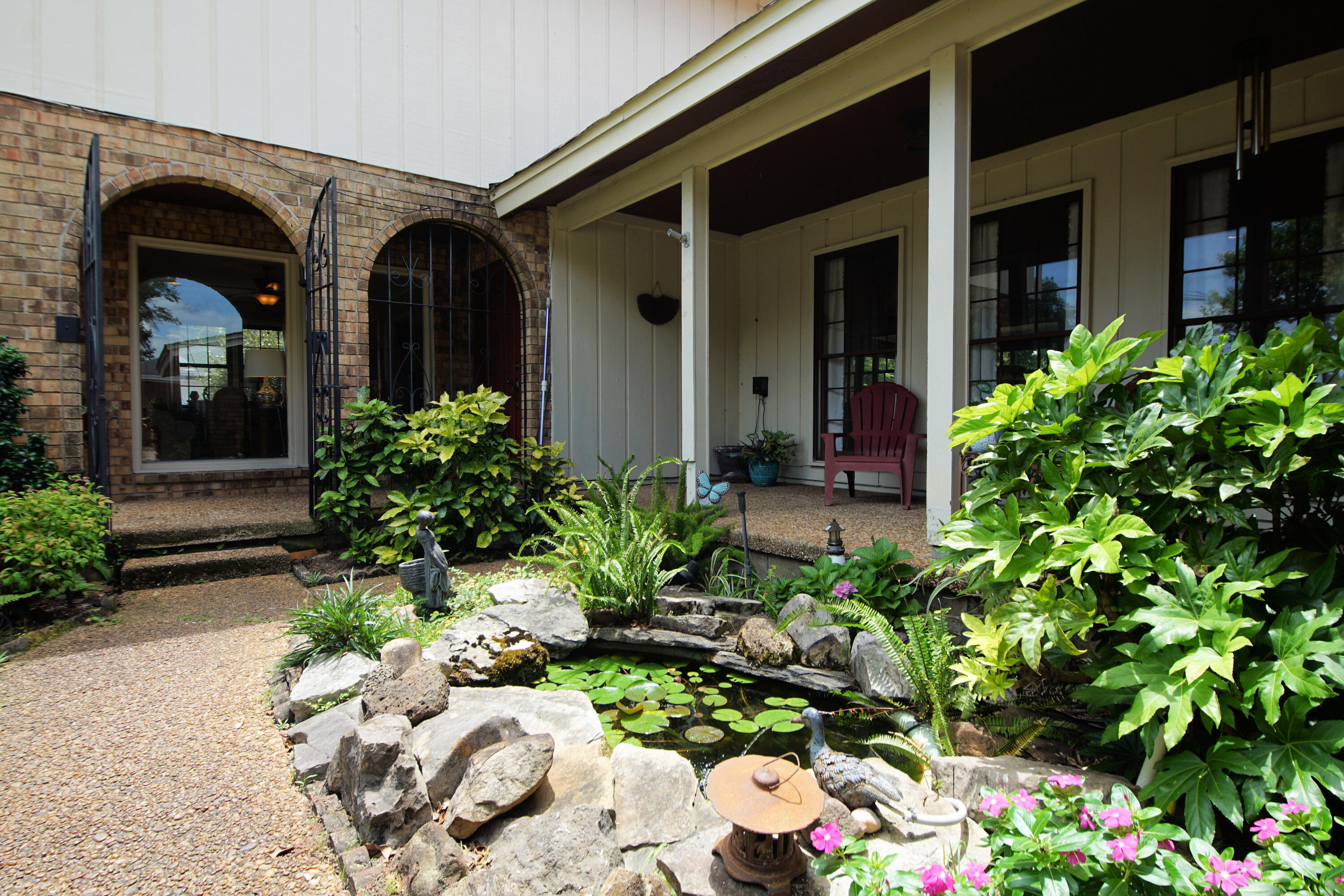 LAKE LORRAINE ESTATES - Residential