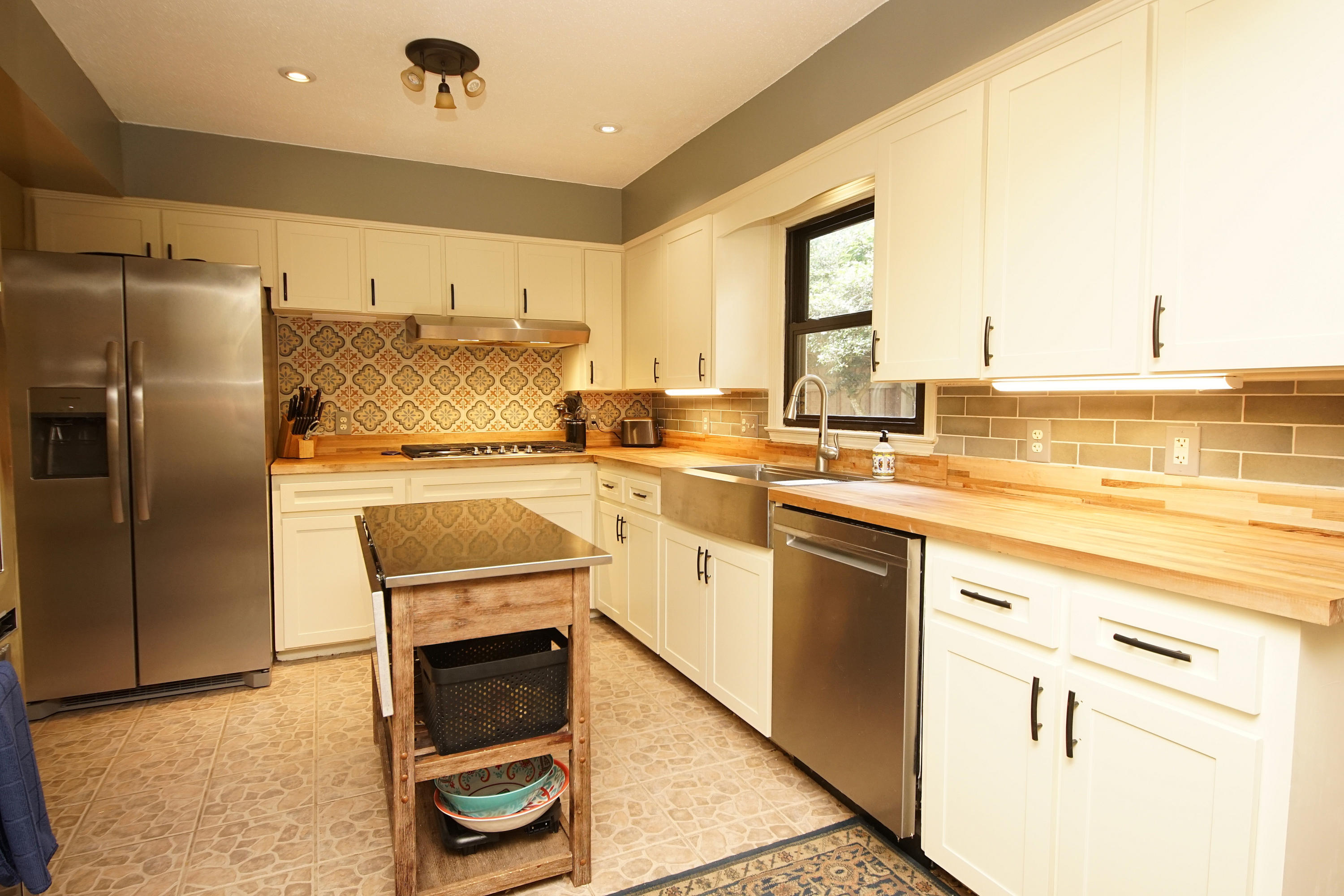 LAKE LORRAINE ESTATES - Residential