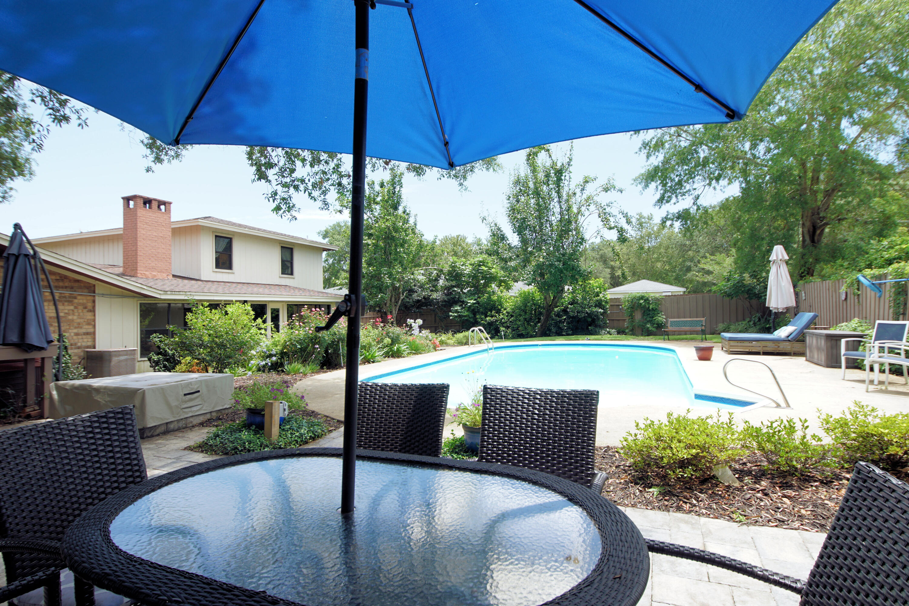 LAKE LORRAINE ESTATES - Residential