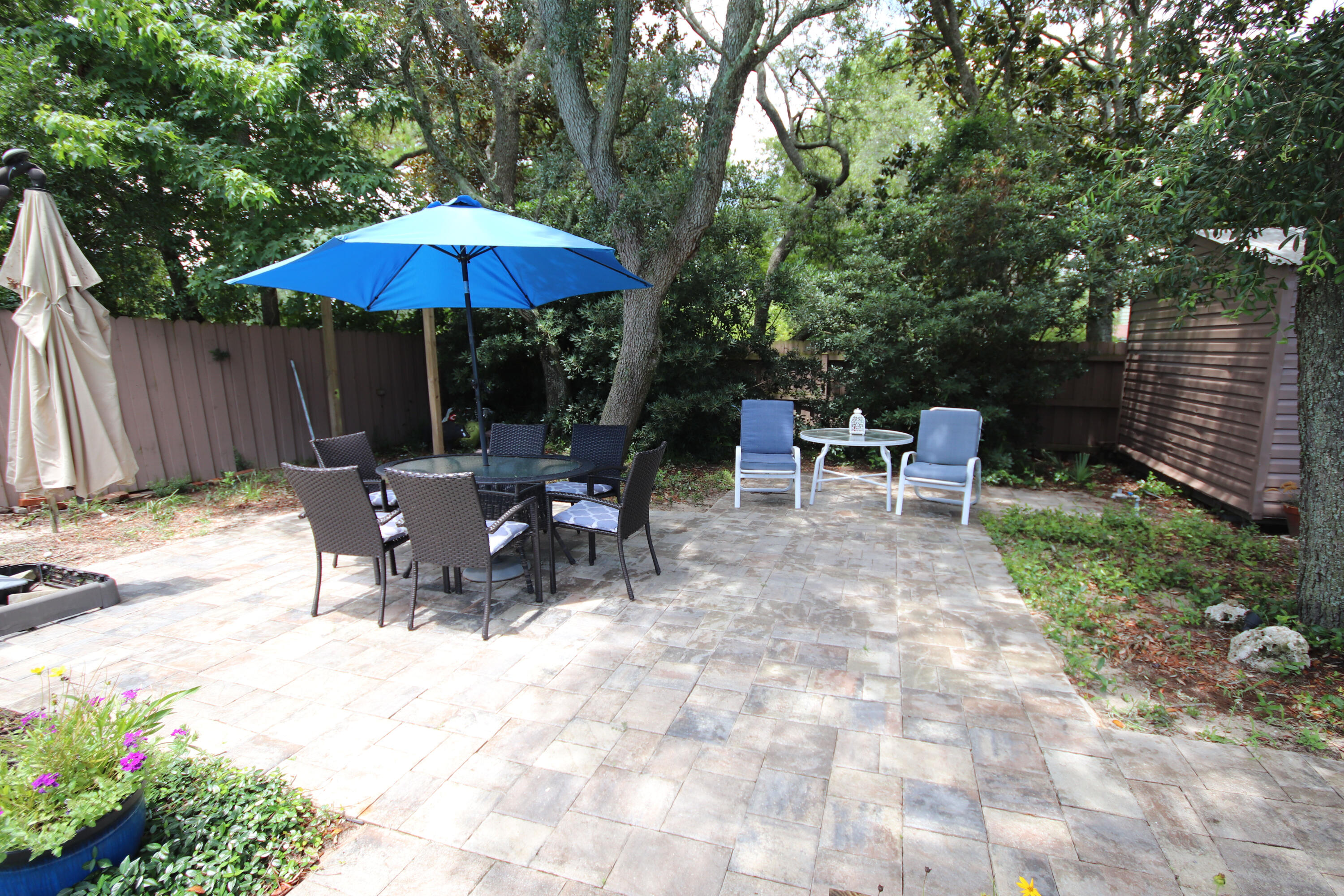 LAKE LORRAINE ESTATES - Residential