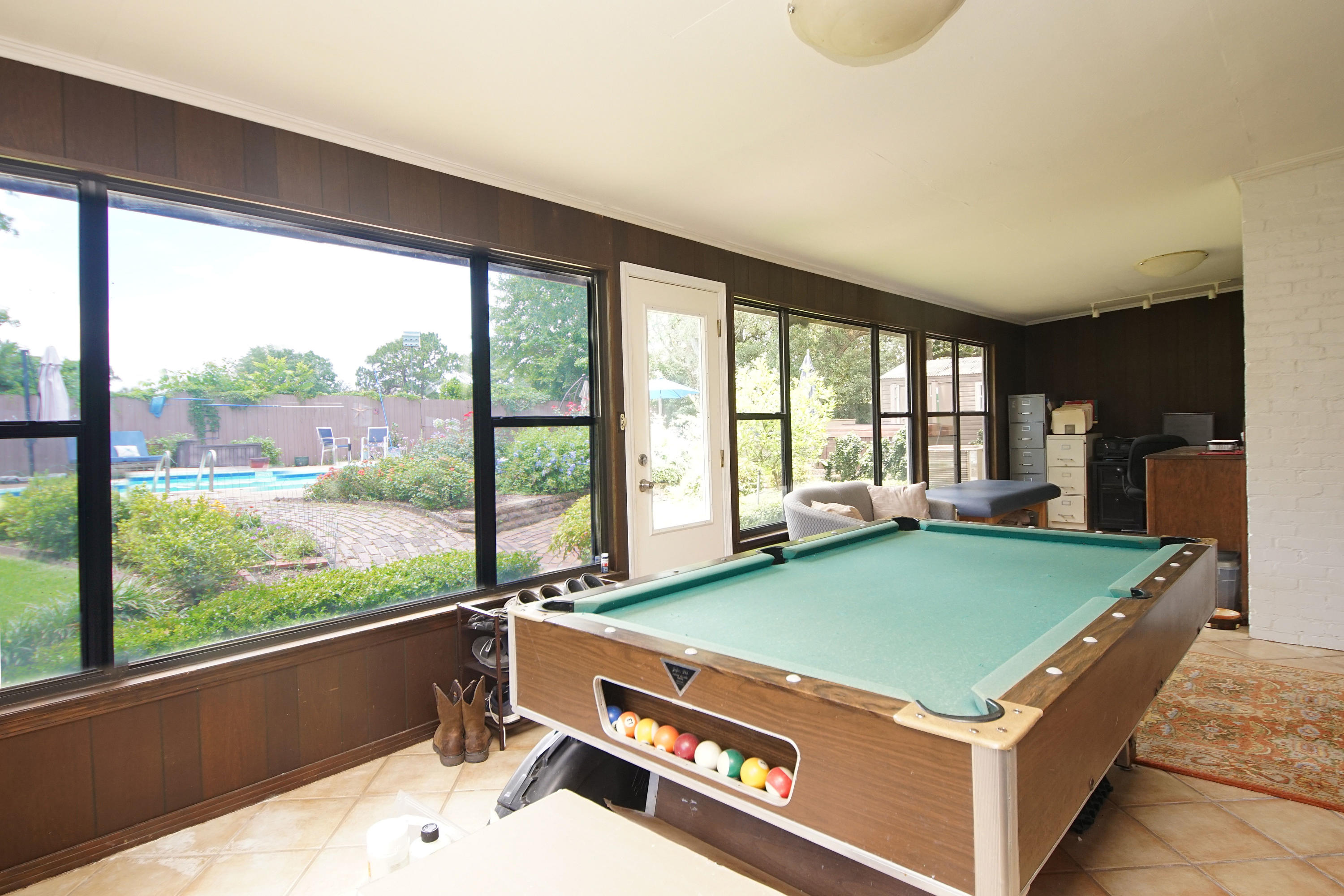 LAKE LORRAINE ESTATES - Residential