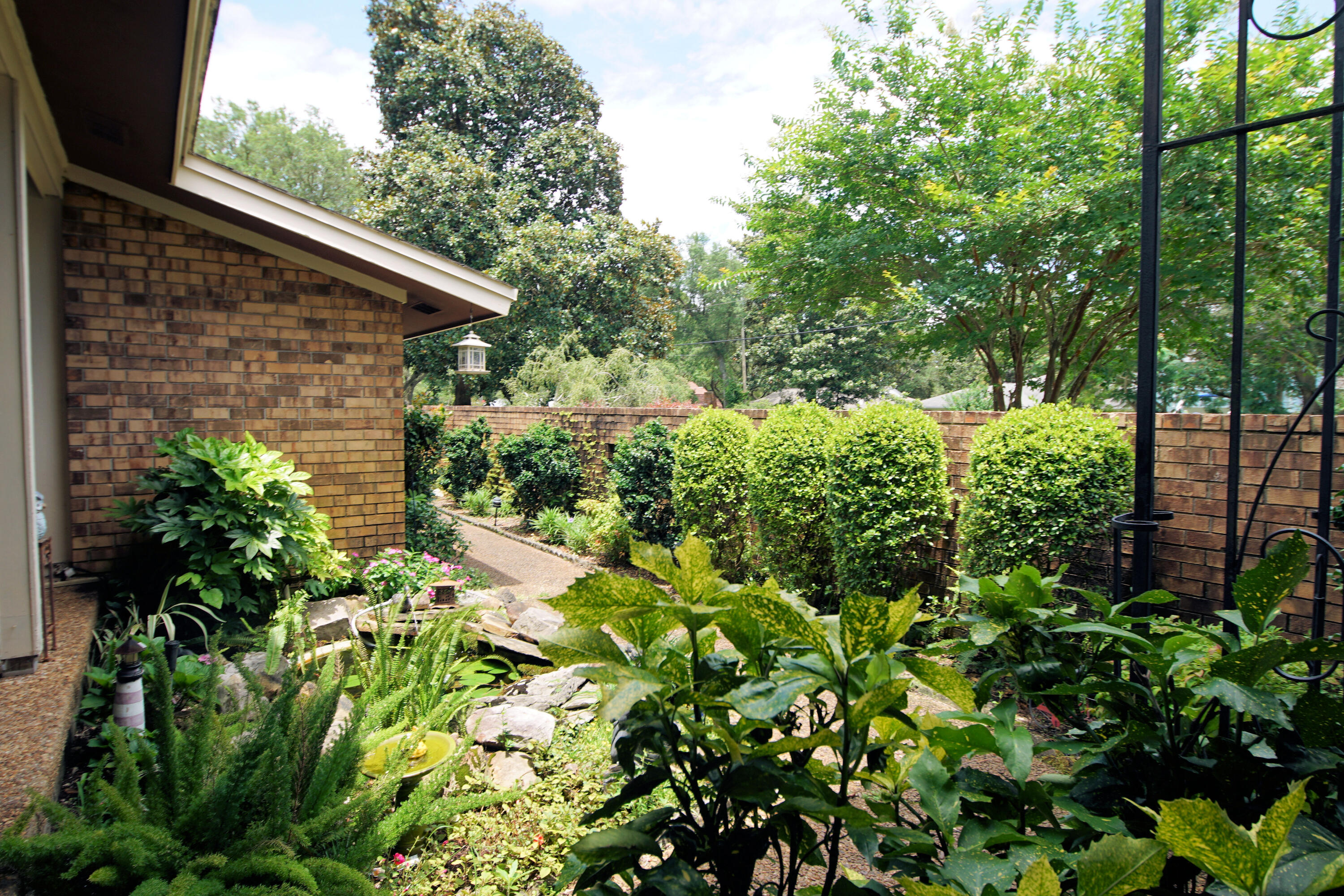 LAKE LORRAINE ESTATES - Residential