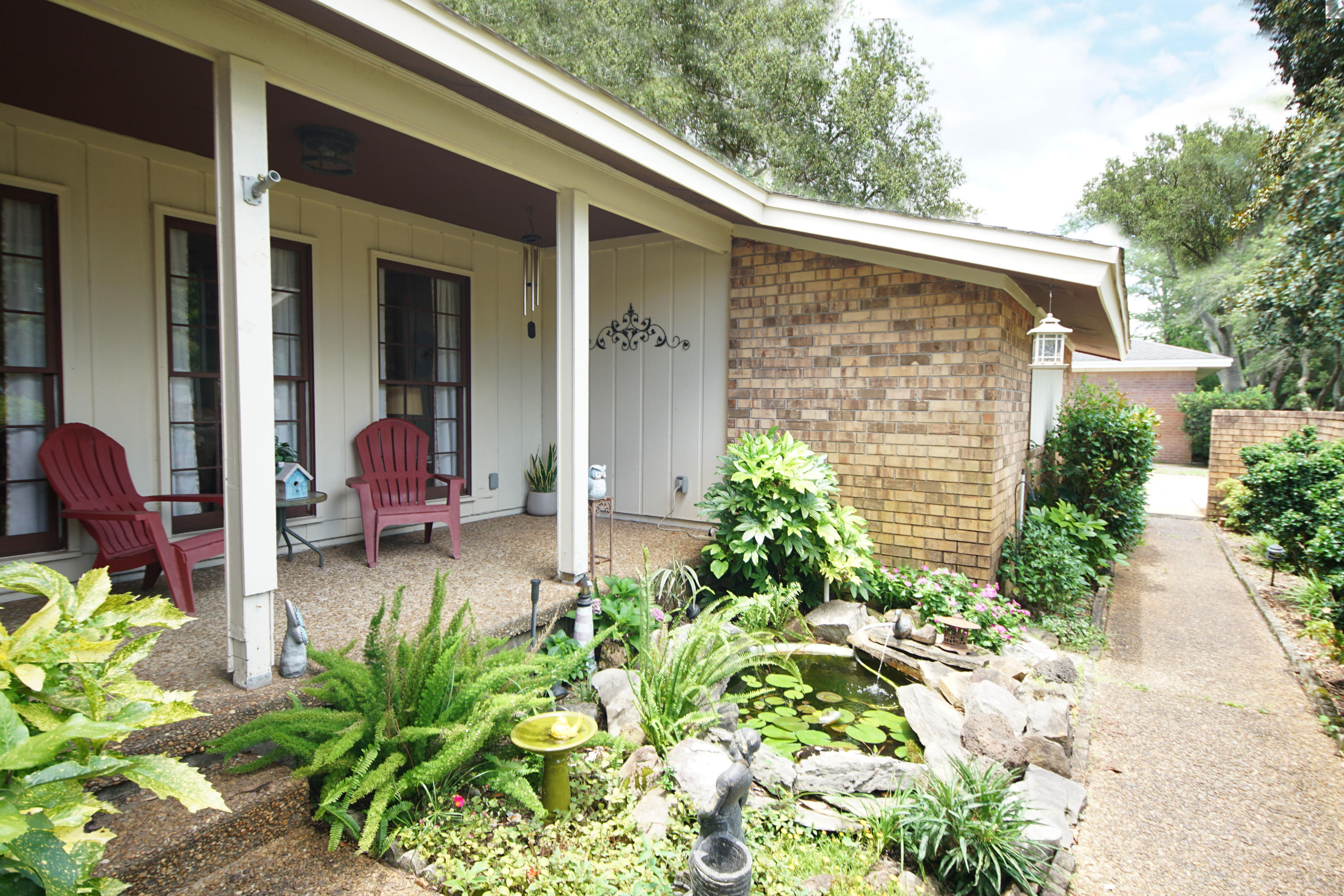 LAKE LORRAINE ESTATES - Residential