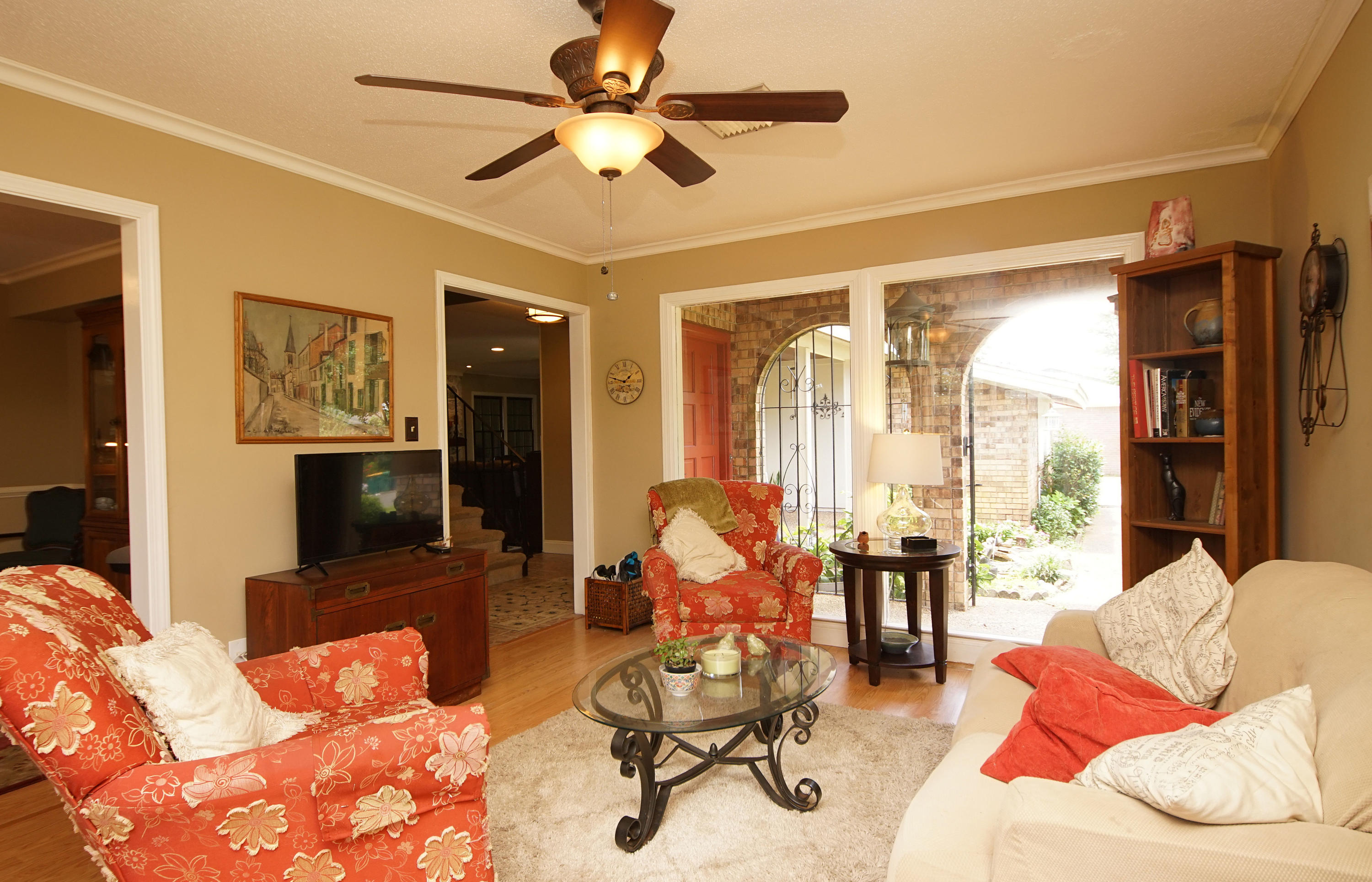 LAKE LORRAINE ESTATES - Residential