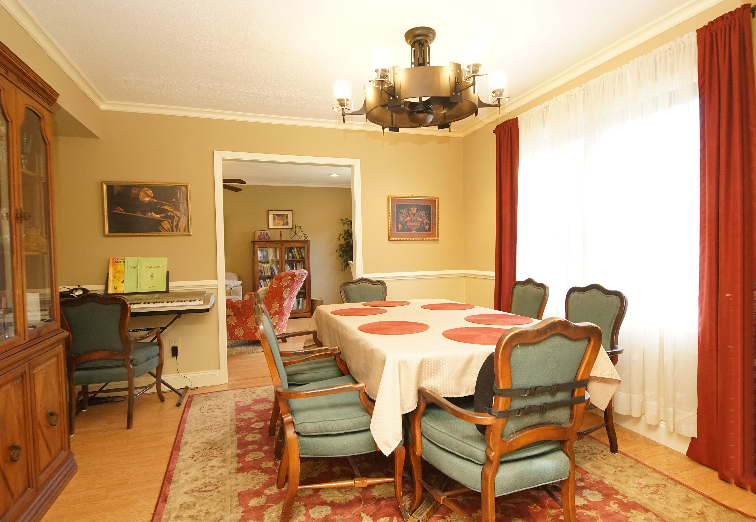 LAKE LORRAINE ESTATES - Residential