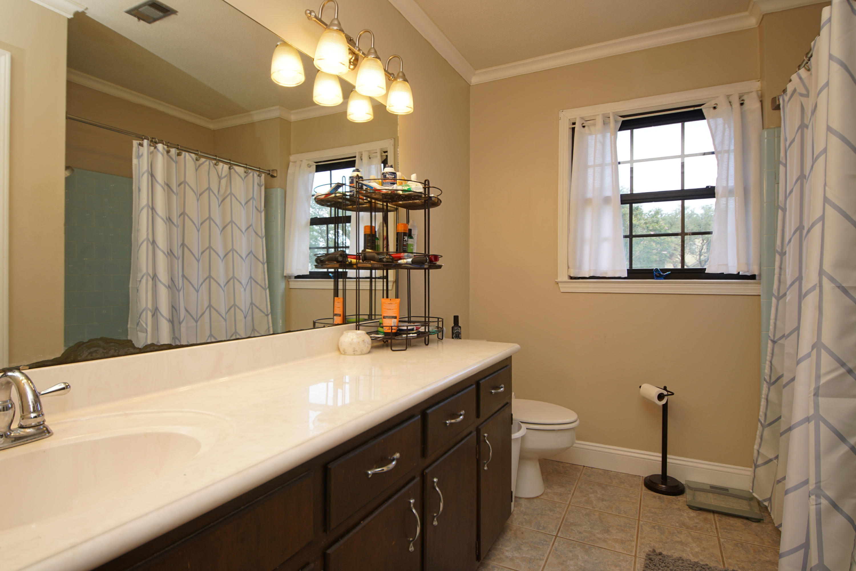 LAKE LORRAINE ESTATES - Residential