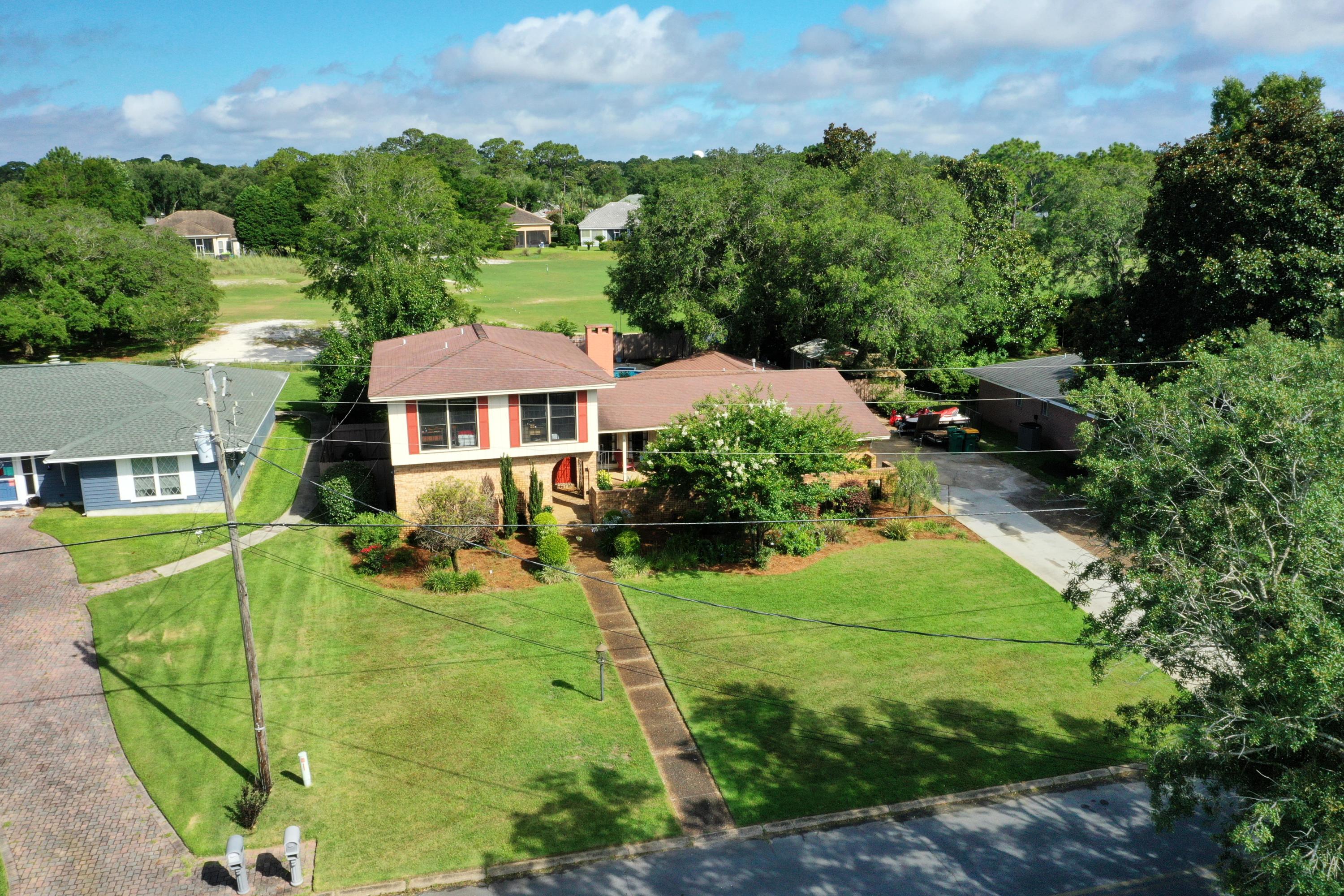 LAKE LORRAINE ESTATES - Residential