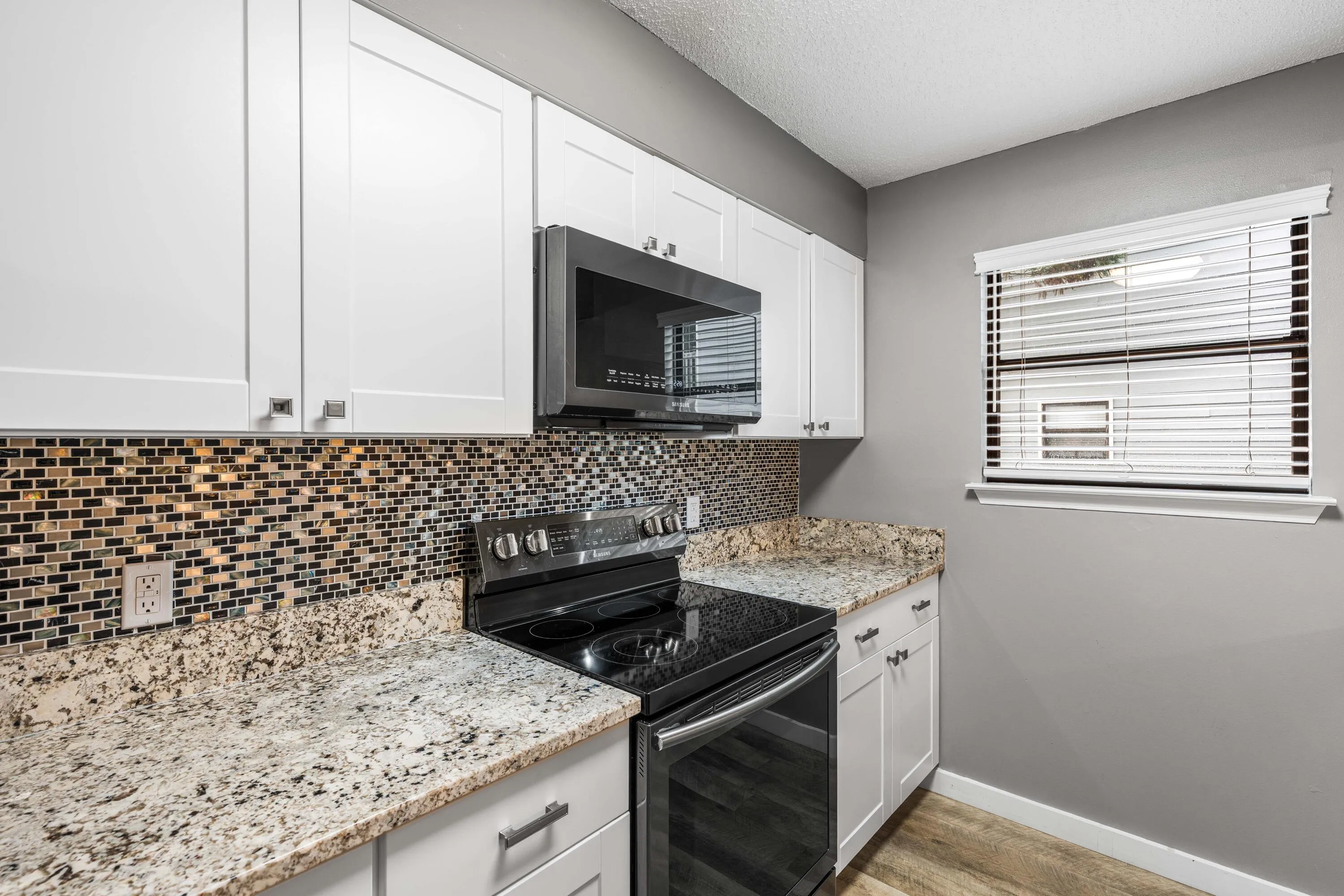 Santa Rosa Beach, Florida 32459, United States, 2 Bedrooms Bedrooms, ,3 BathroomsBathrooms,Residential,Active,195090