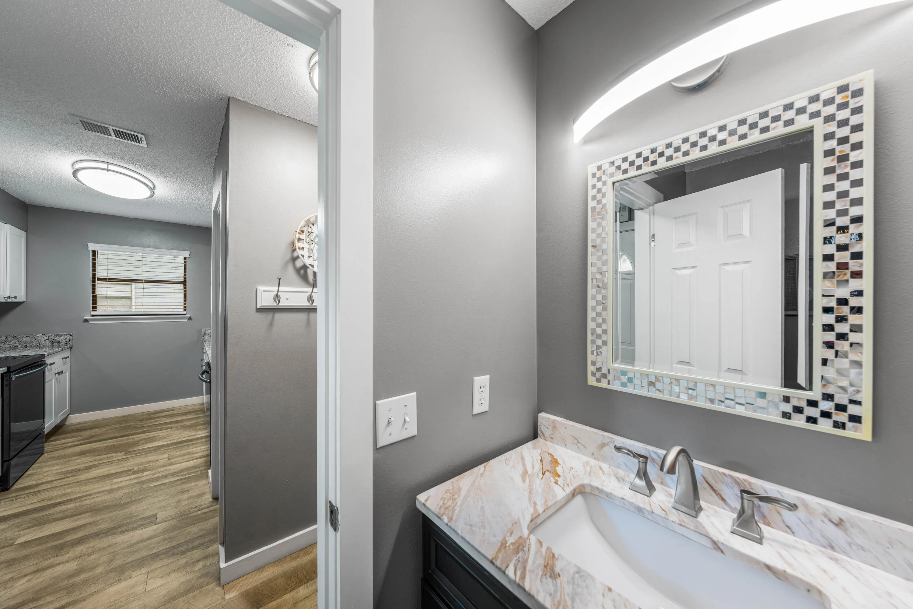 Santa Rosa Beach, Florida 32459, United States, 2 Bedrooms Bedrooms, ,3 BathroomsBathrooms,Residential,Active,195090