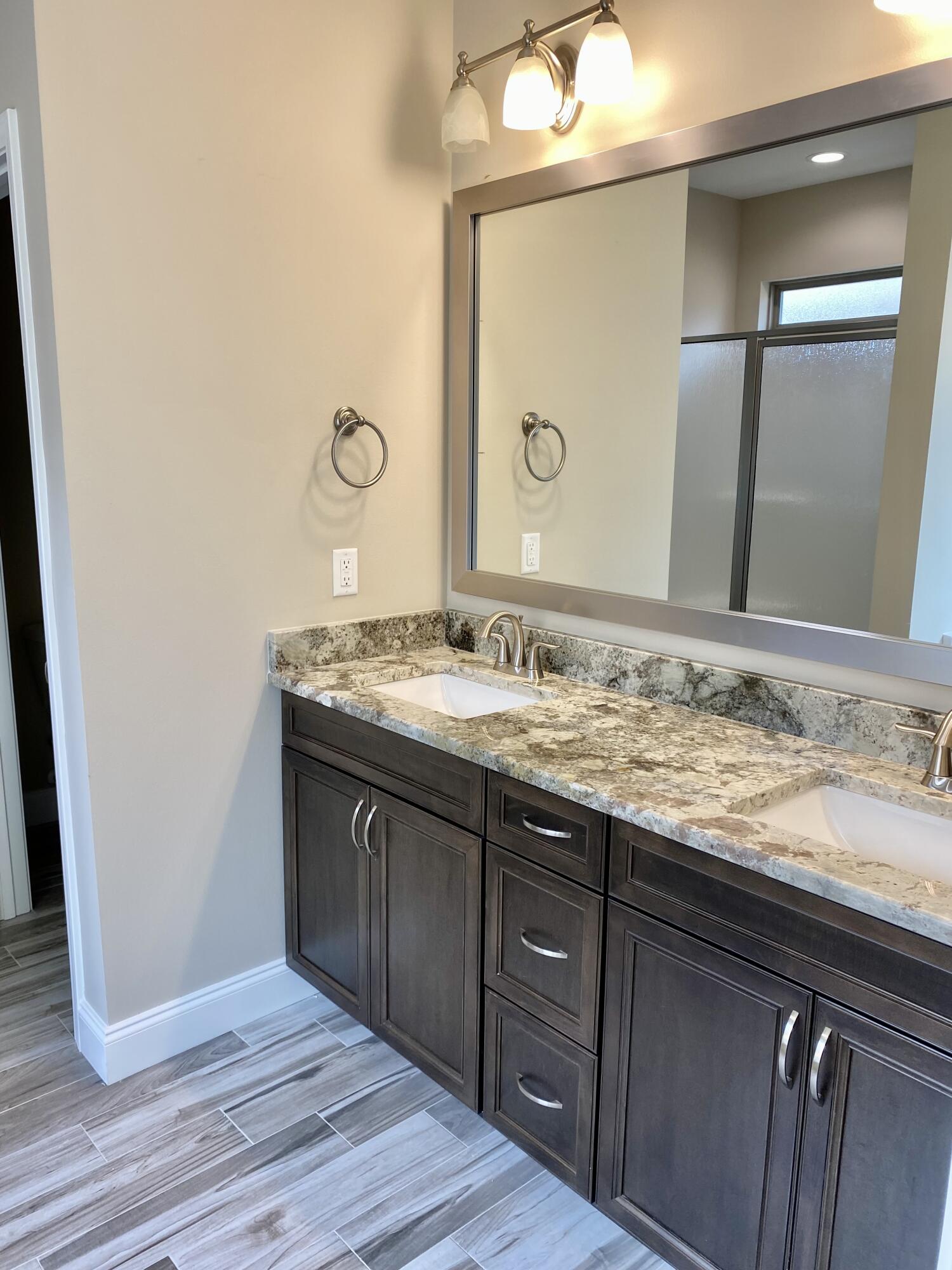 MCKENZIE MEADOWS - Residential