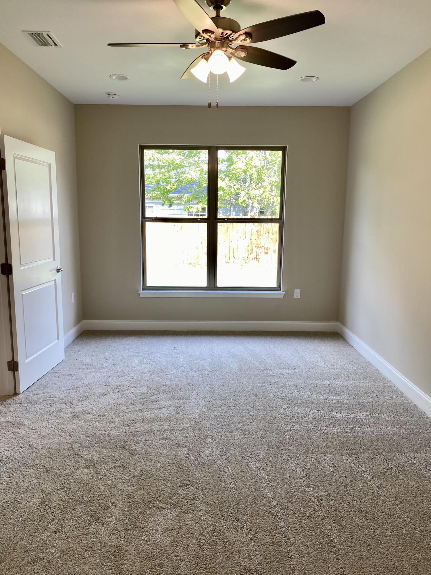 MCKENZIE MEADOWS - Residential