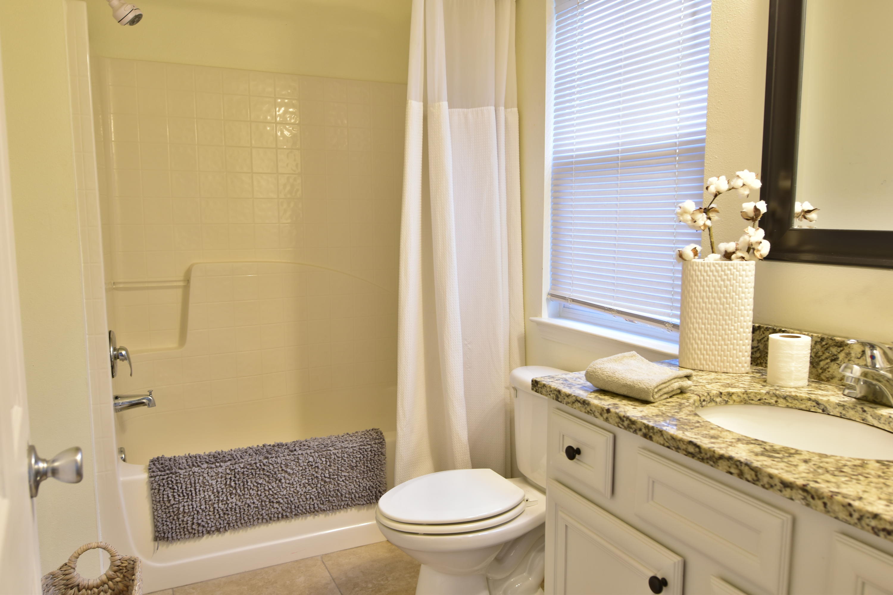 PINE TRACE - Residential