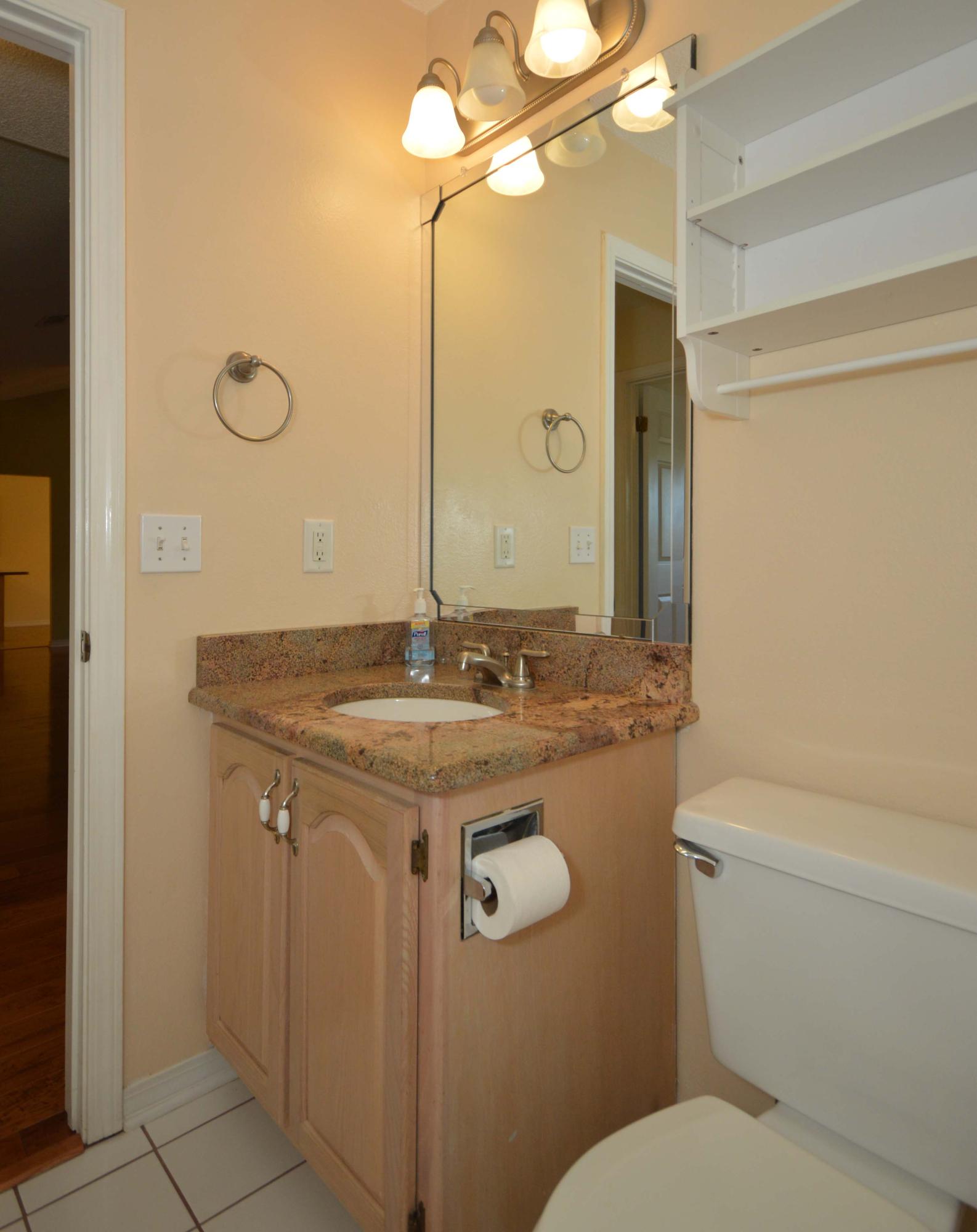 HOLLEY BY THE SEA - Residential