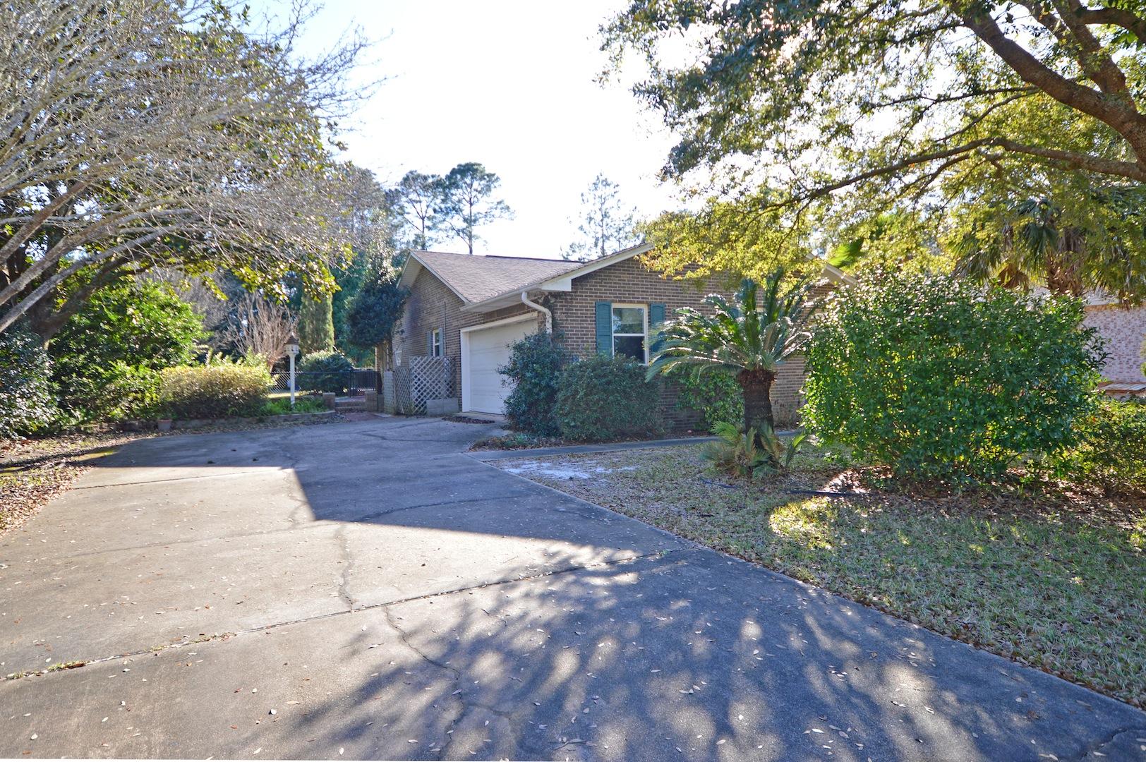 HOLLEY BY THE SEA - Residential