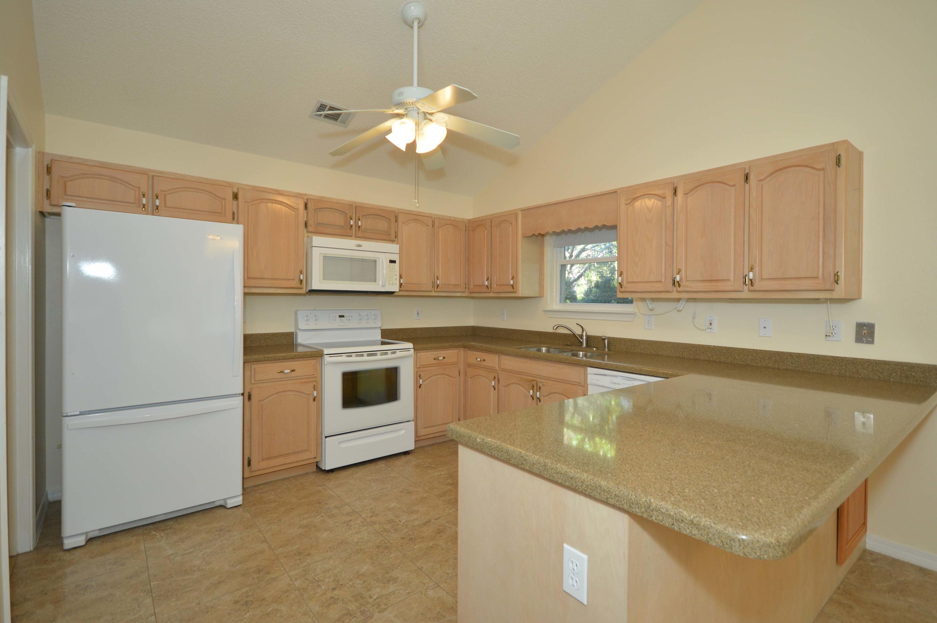 HOLLEY BY THE SEA - Residential