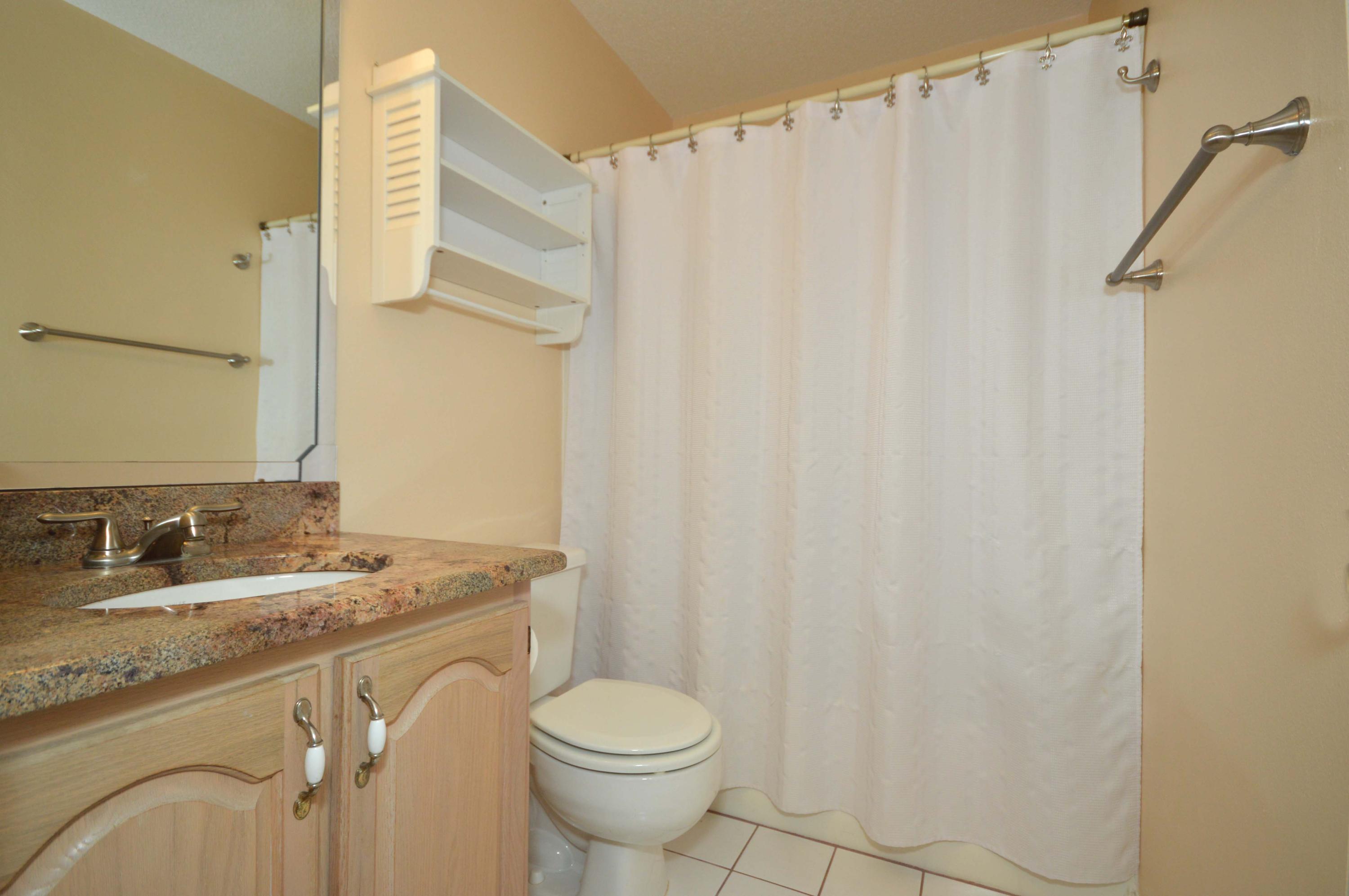 HOLLEY BY THE SEA - Residential