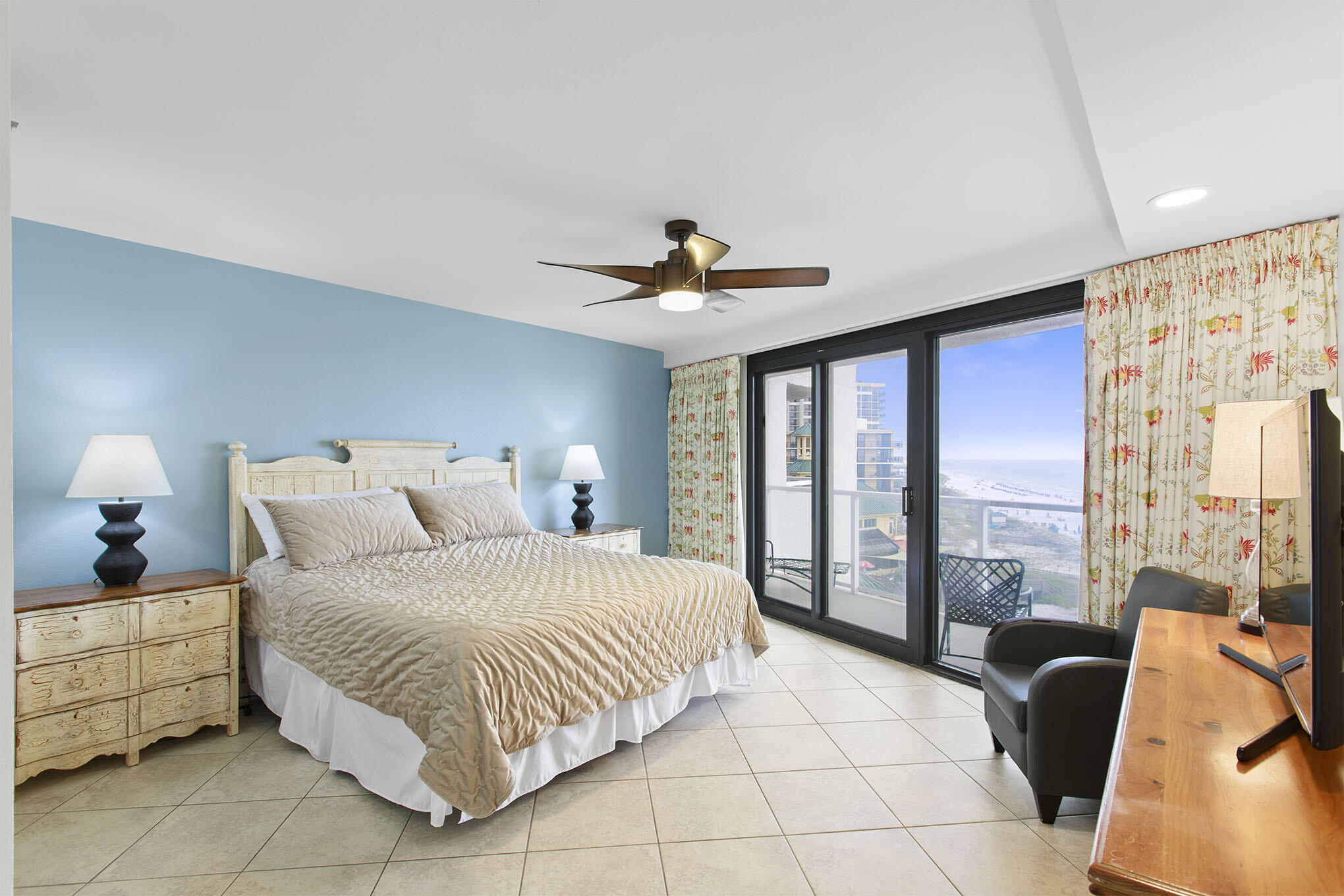 BEACHSIDE 2 CONDO - Residential
