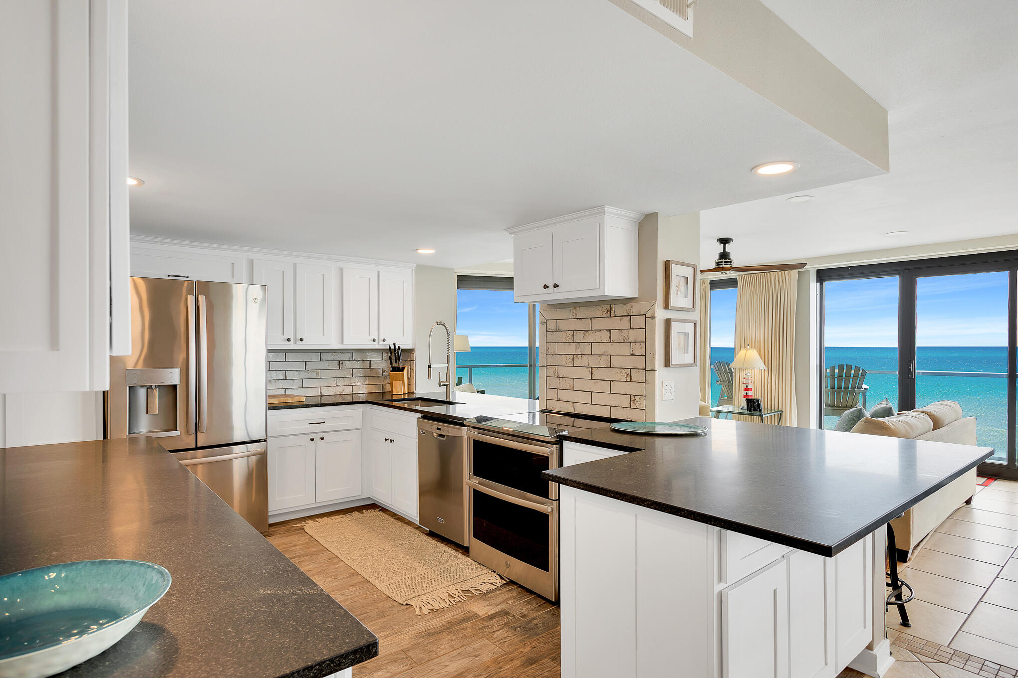 BEACHSIDE 2 CONDO - Residential
