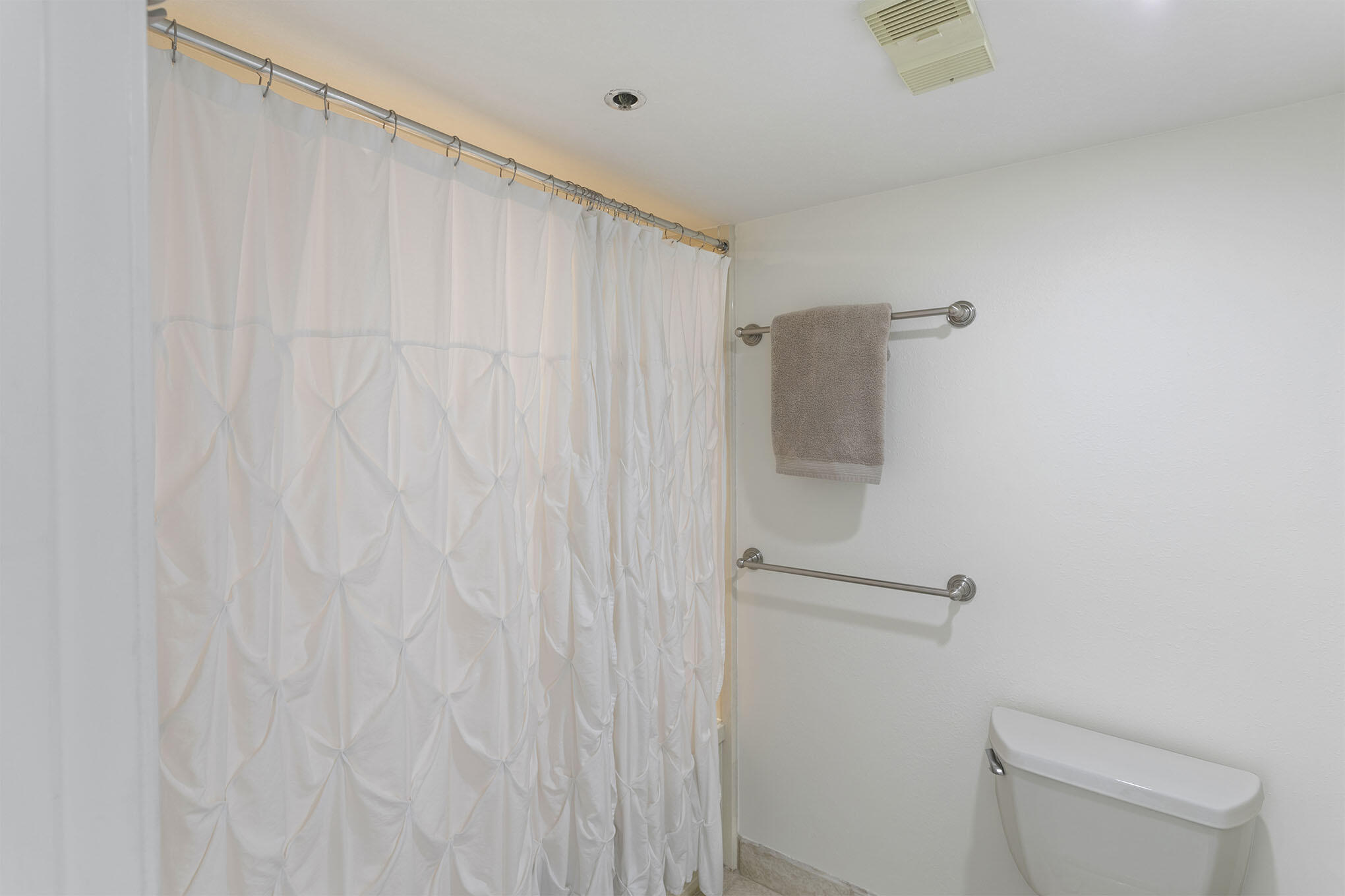 BEACHSIDE 2 CONDO - Residential