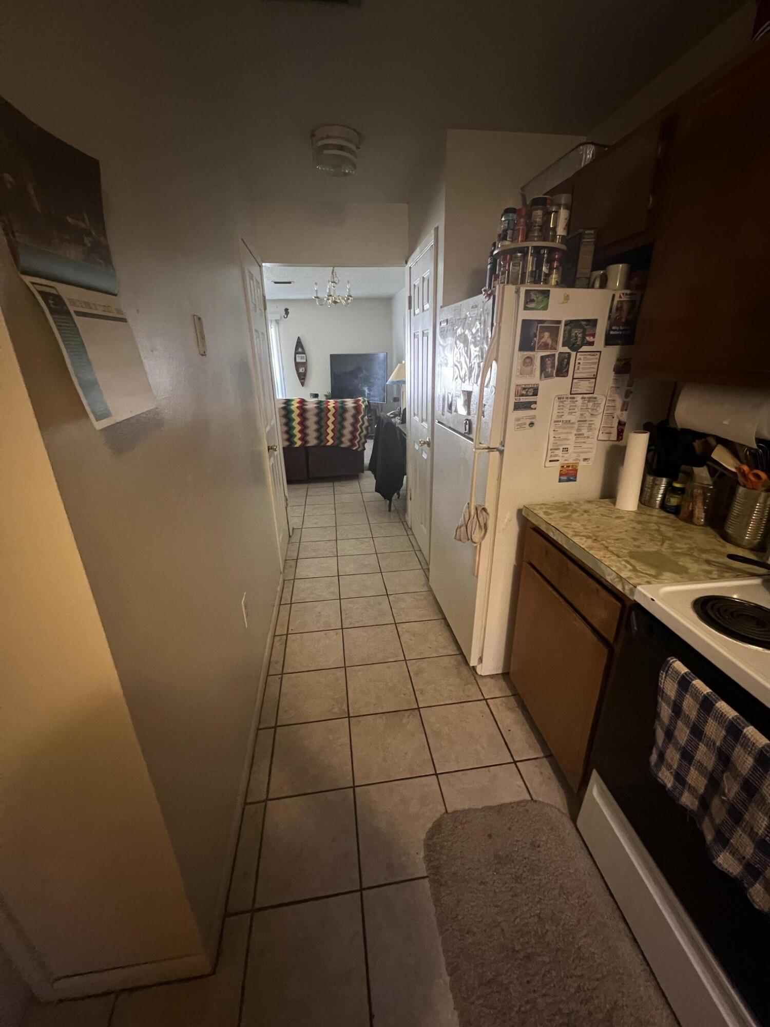 PORT DIXIE BEG 191.90 FT N OF SW COR OF BLK 55 W20 FT N20 FT E 117 FT S 20 FT W 97 FT TO BEG 1018-79 - Residential