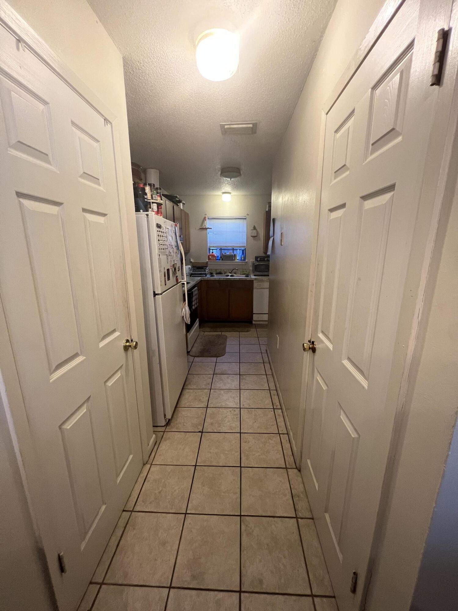 PORT DIXIE BEG 191.90 FT N OF SW COR OF BLK 55 W20 FT N20 FT E 117 FT S 20 FT W 97 FT TO BEG 1018-79 - Residential