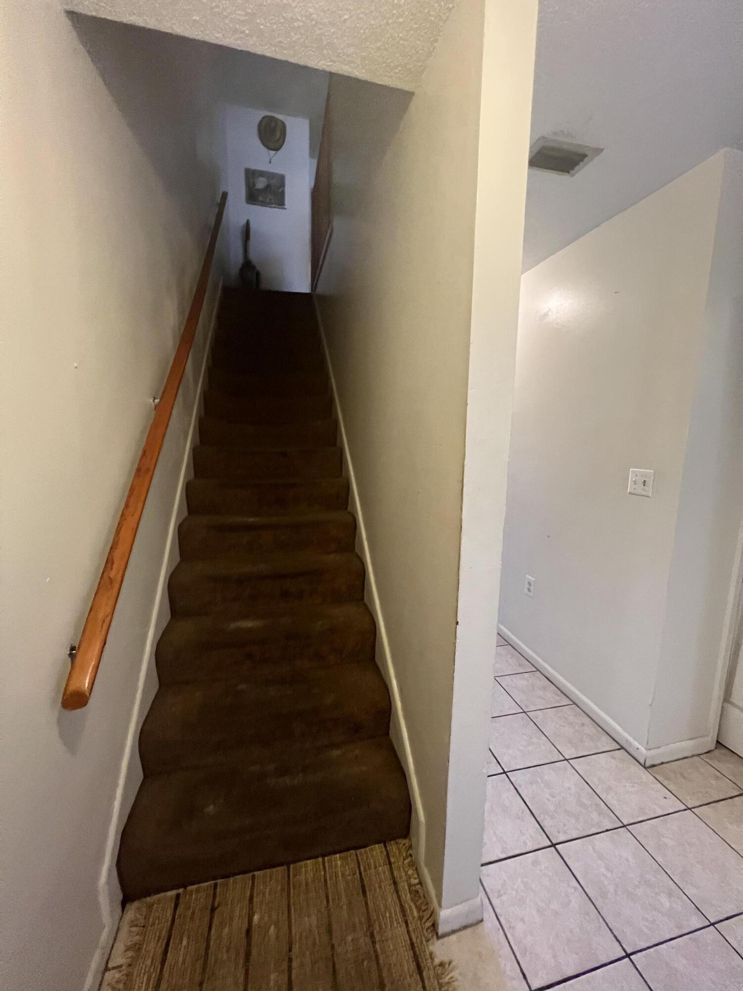 PORT DIXIE BEG 191.90 FT N OF SW COR OF BLK 55 W20 FT N20 FT E 117 FT S 20 FT W 97 FT TO BEG 1018-79 - Residential