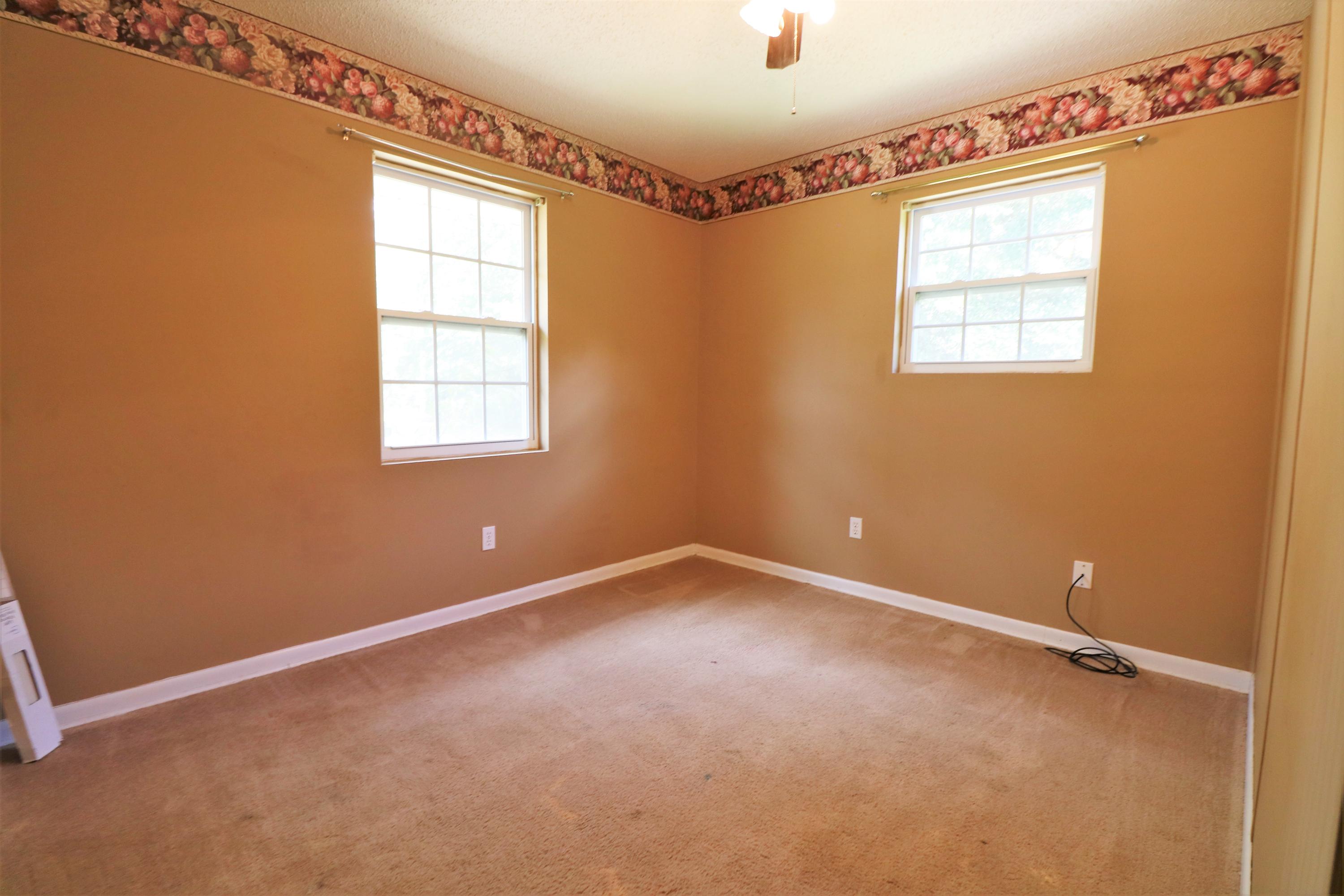 NO RECORDED SUBDIVISION - Residential