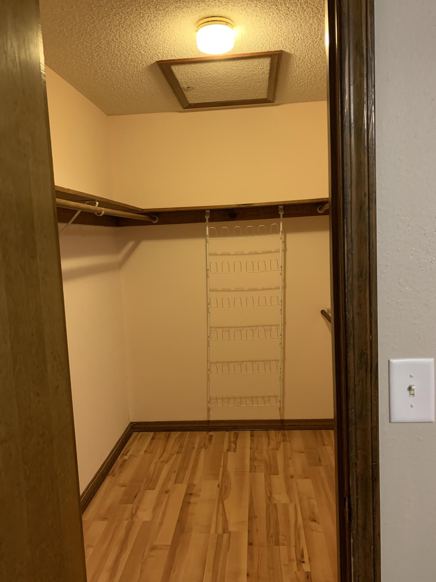 HIDDEN COVE PH 2 - Residential Lease