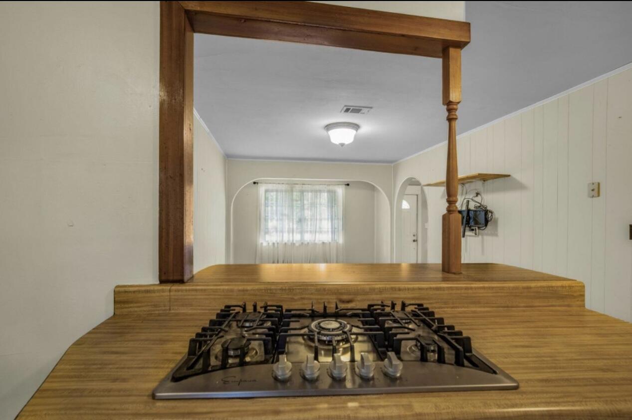 GARNIERS BEACH 3RD - Residential