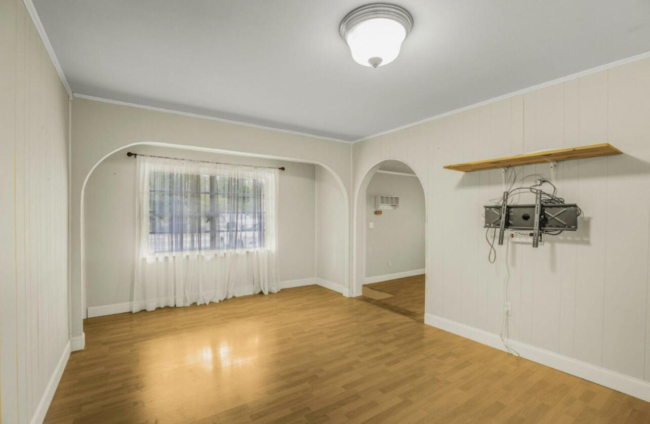 GARNIERS BEACH 3RD - Residential