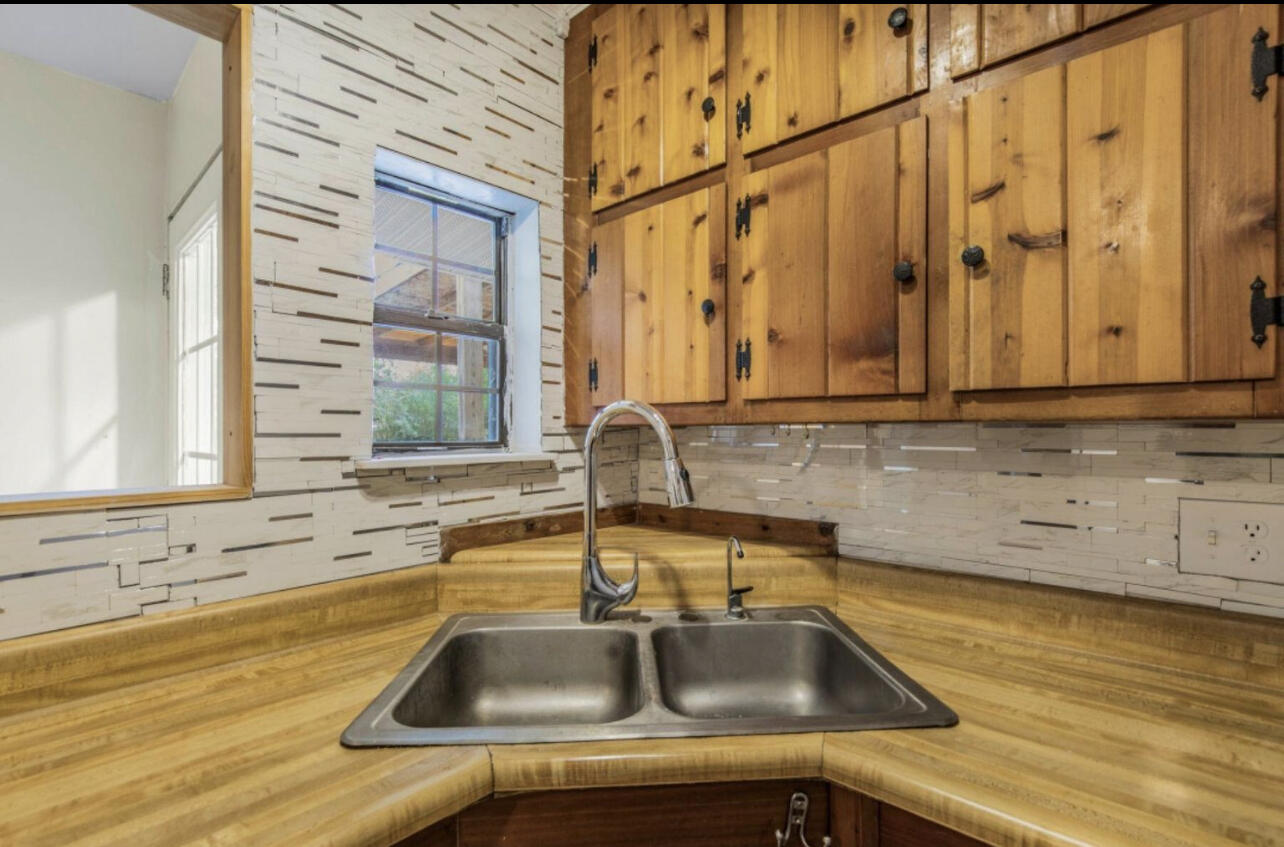 GARNIERS BEACH 3RD - Residential